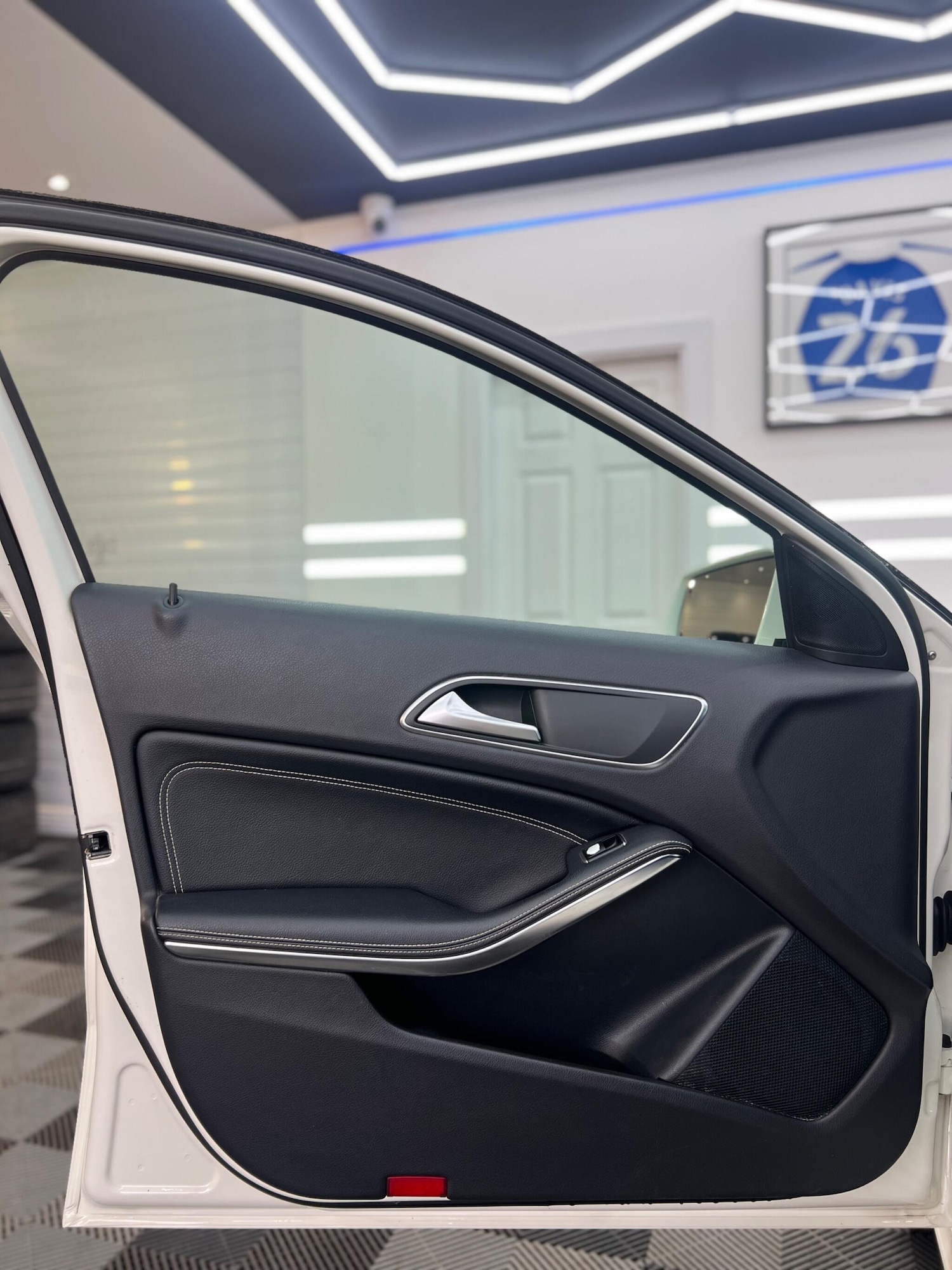 Used Mercedes-Benz A-Class 2015 for sale - 76781306: Photo 18