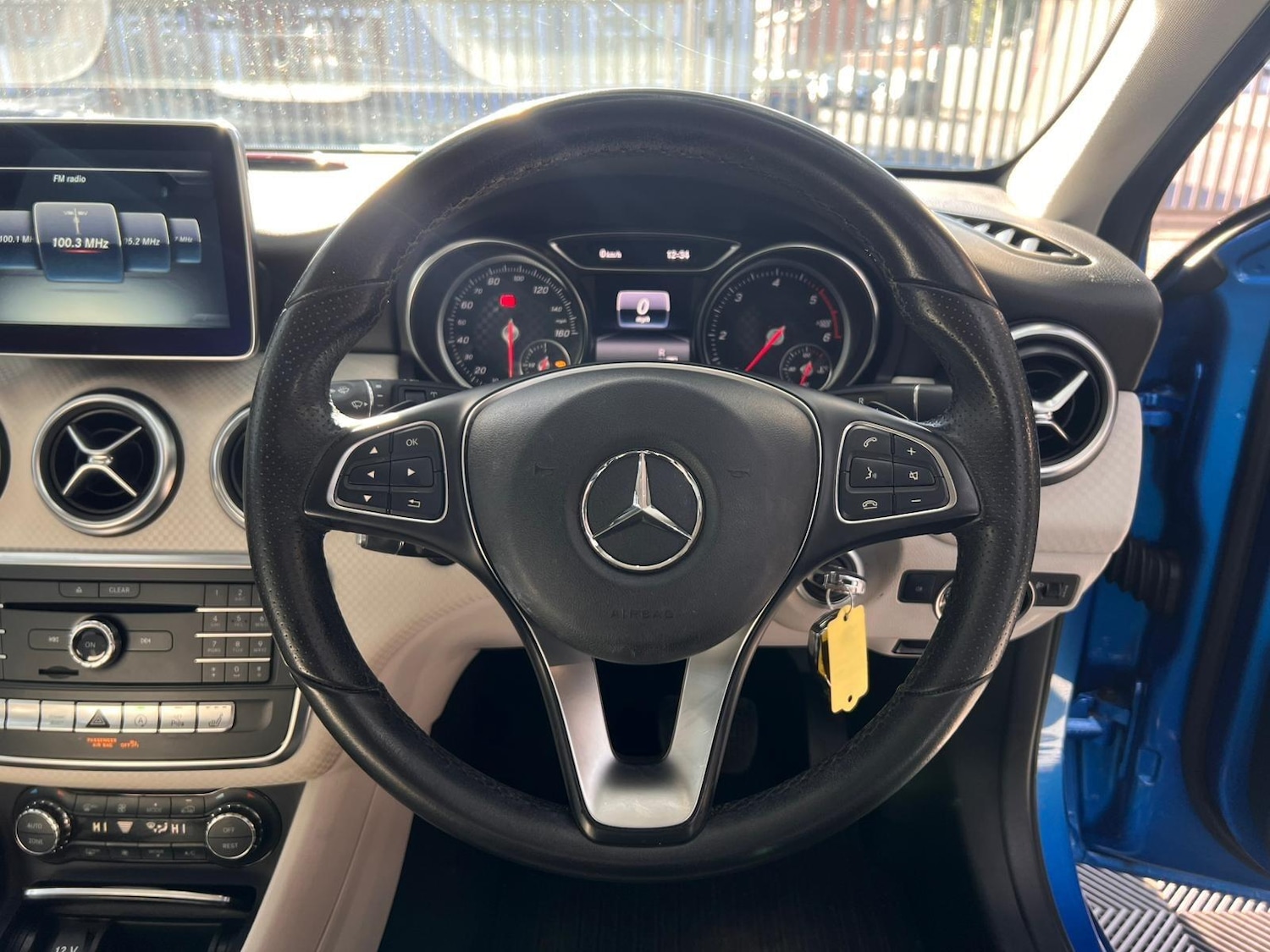 Used Mercedes-Benz A-Class 2016 for sale - 76549893: Photo 10