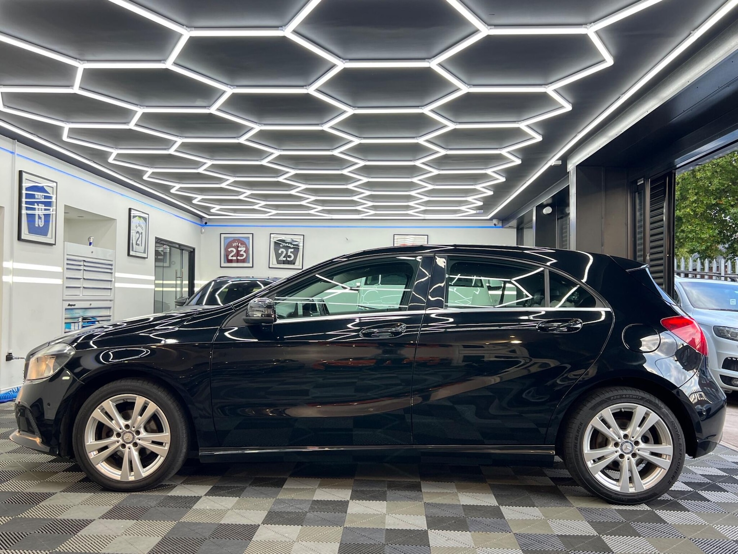 Used Mercedes-Benz A-Class for sale - 76752869: Photo 5