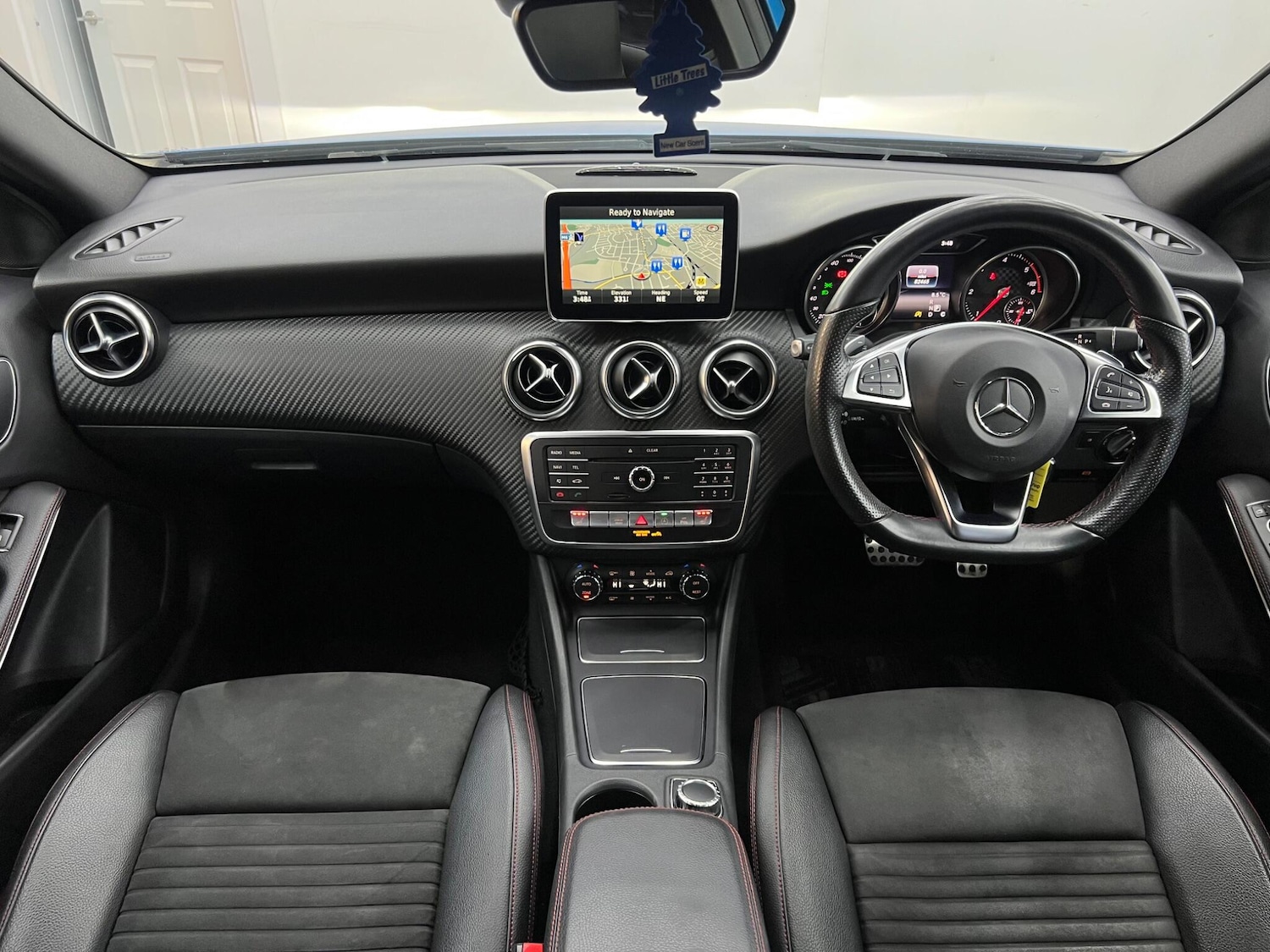 Used Mercedes-Benz A-Class 2015 for sale - 76607633: Photo 9