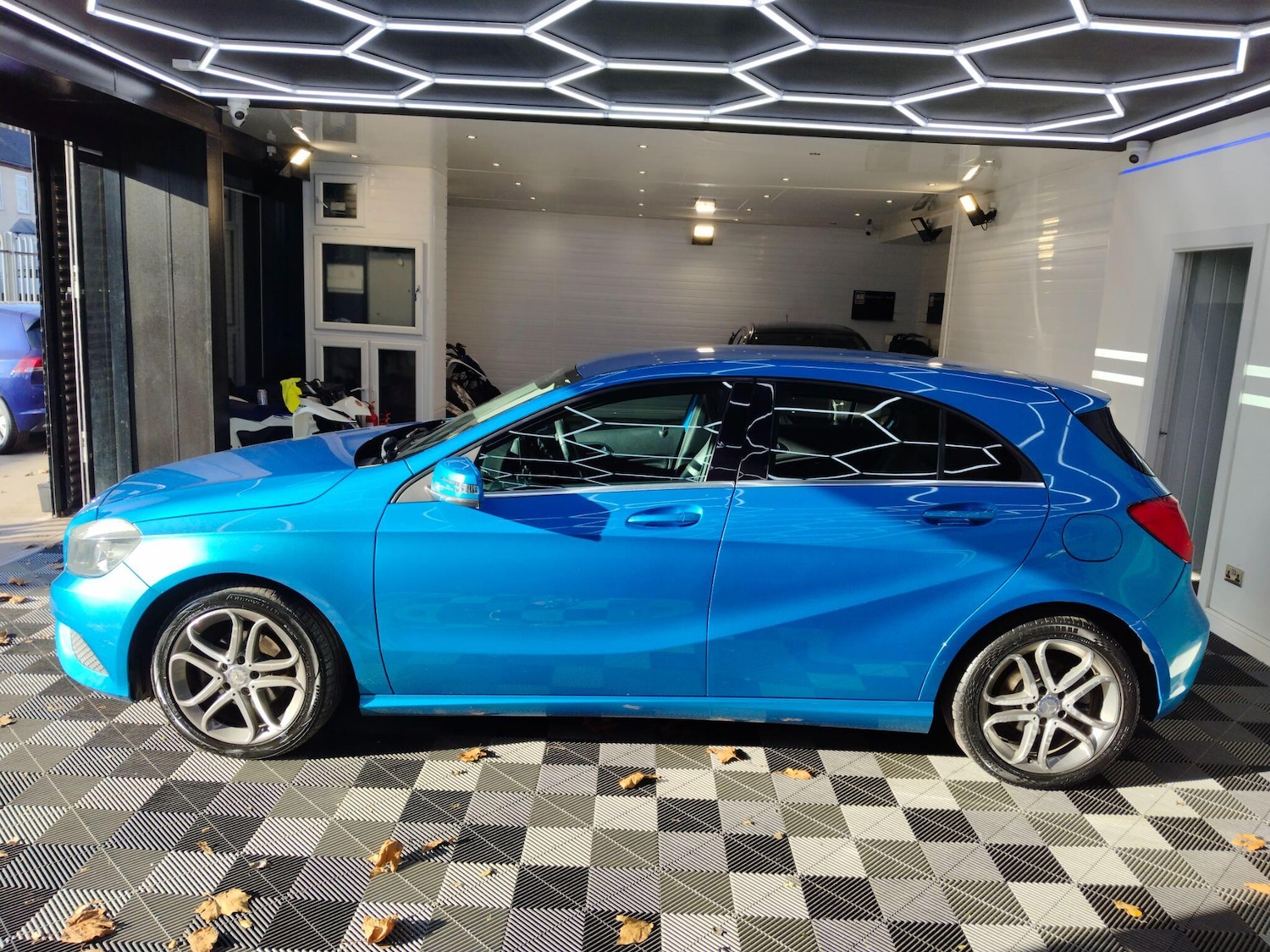 Used Mercedes-Benz A-Class 2013 for sale - 76839628: Photo 6