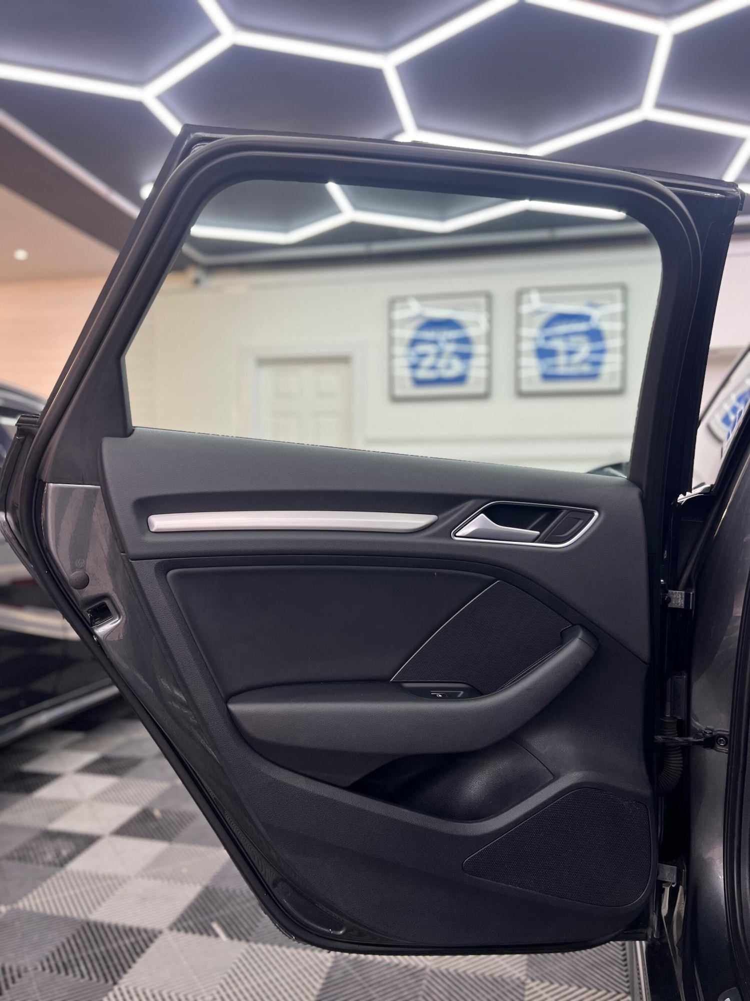 Used Audi A3 2015 for sale - 76597084: Photo 16