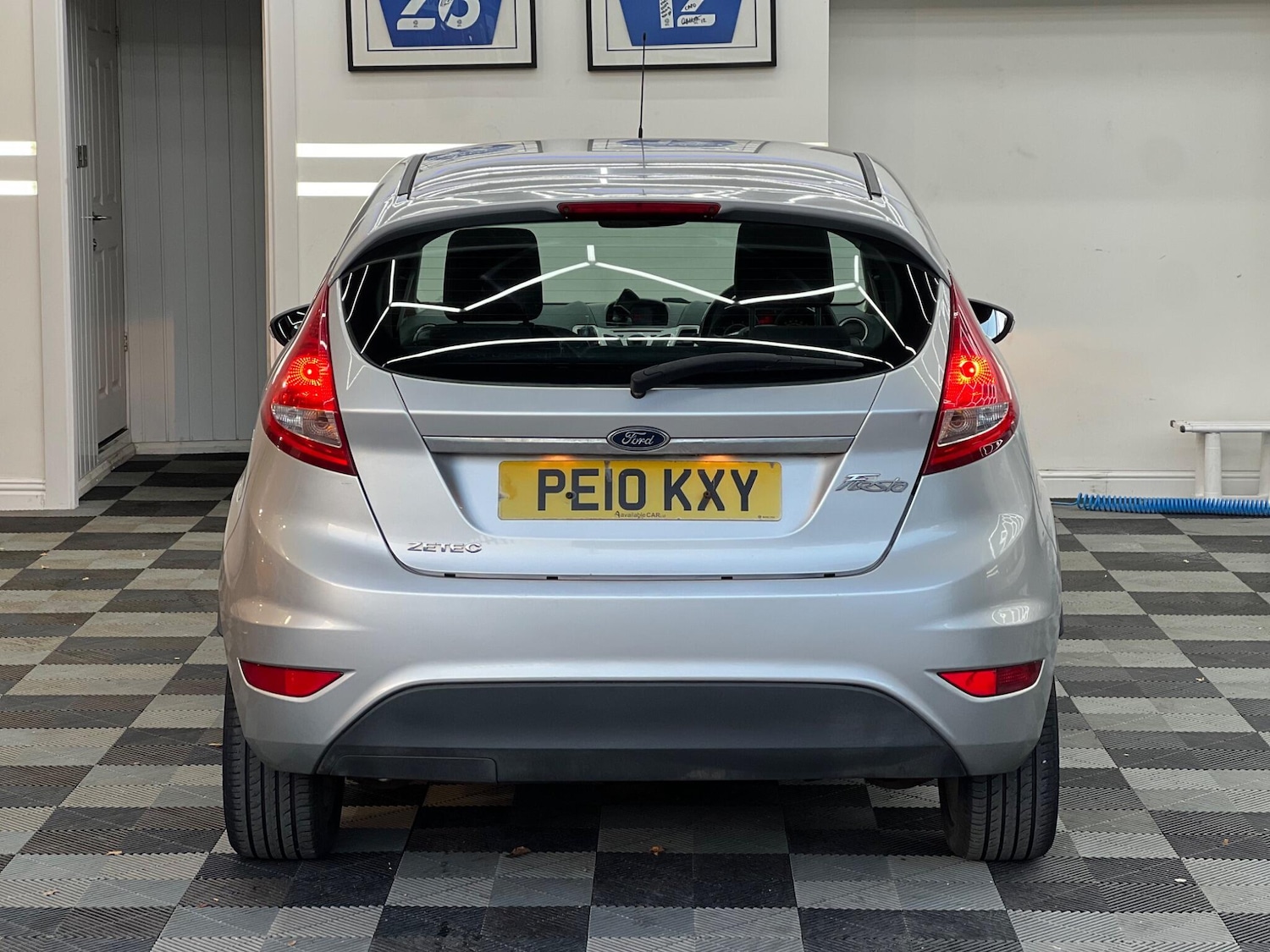 Used Ford Fiesta 2010 for sale - 76084251: Photo 6