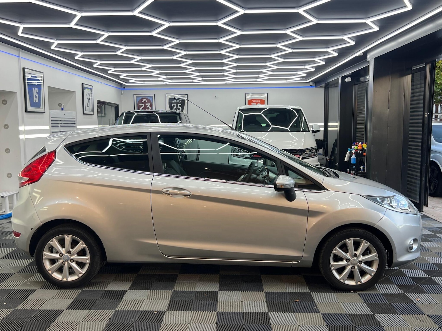 Used Ford Fiesta 2010 for sale - 76084251: Photo 7