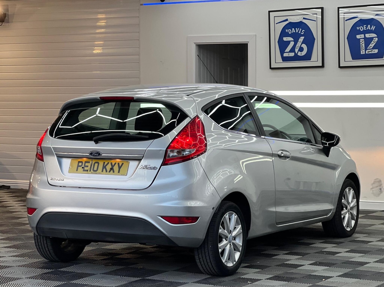 Used Ford Fiesta 2010 for sale - 76084251: Photo 8