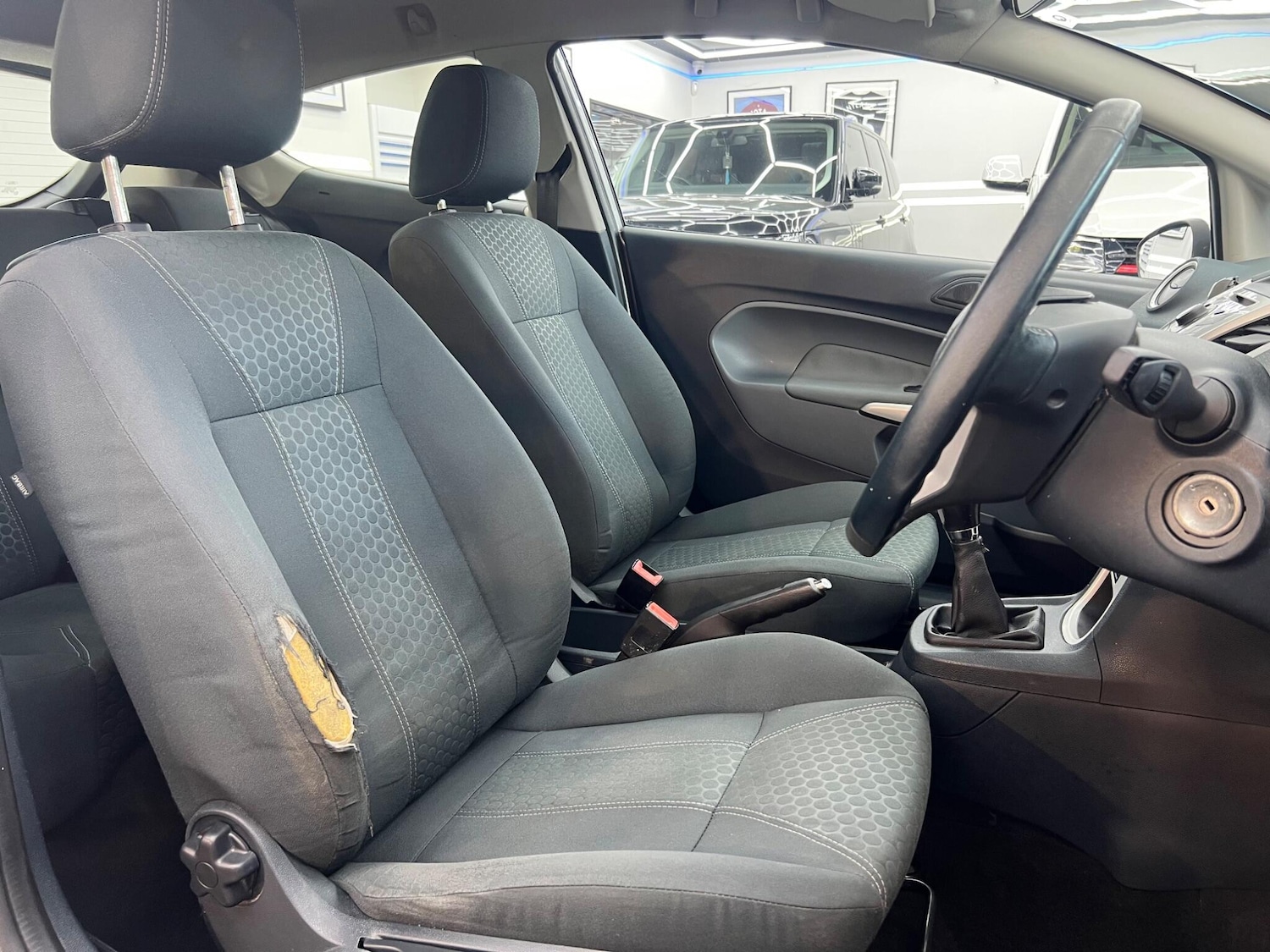 Used Ford Fiesta 2010 for sale - 76084251: Photo 9