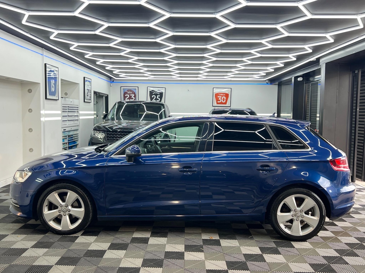 Used Audi A3 2015 for sale - 76370530: Photo 5
