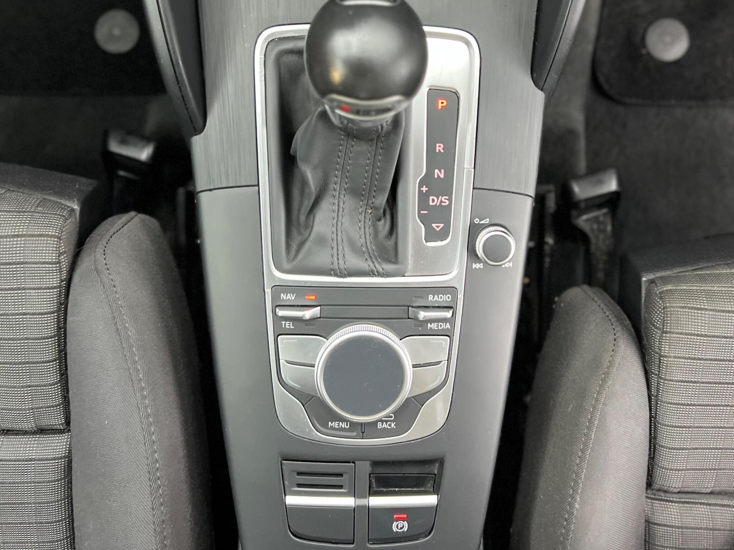 Used Audi A3 2015 for sale - 76370530: Photo 9