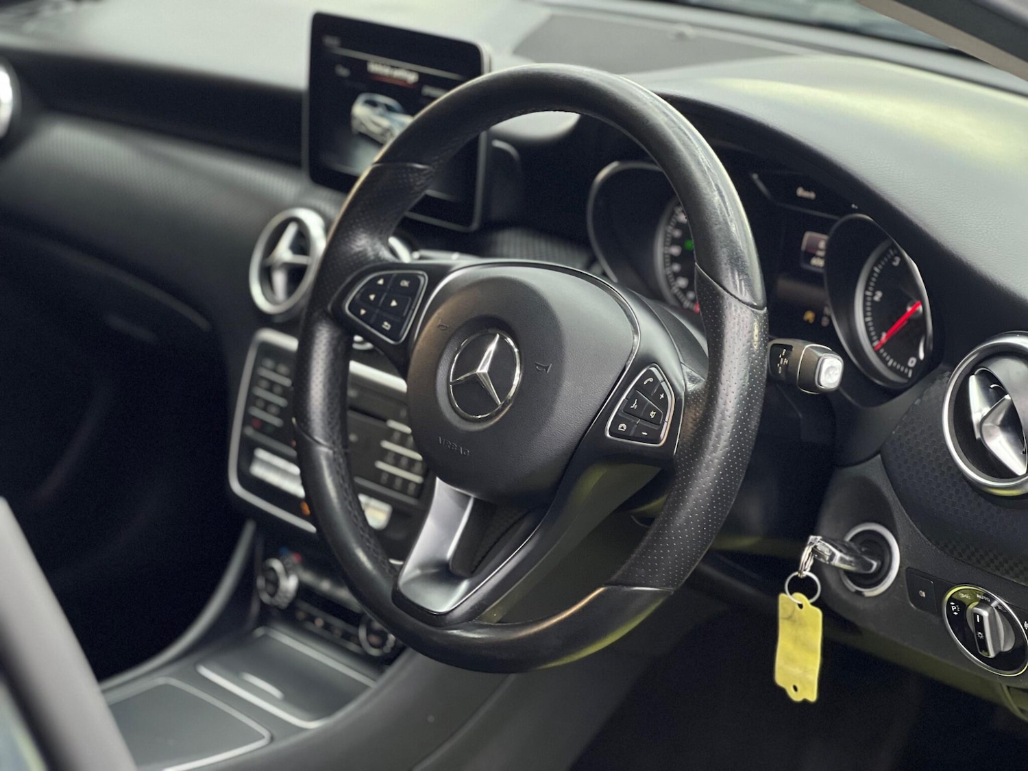 Used Mercedes-Benz A-Class 2017 for sale - 76440528: Photo 25