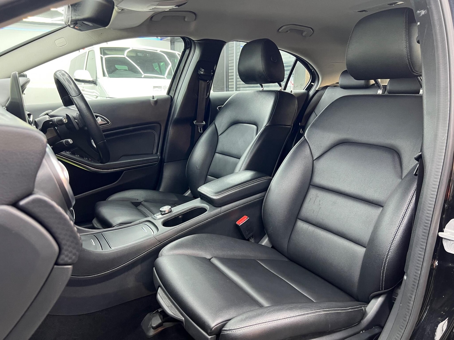 Used Mercedes-Benz A-Class 2017 for sale - 76440528: Photo 26