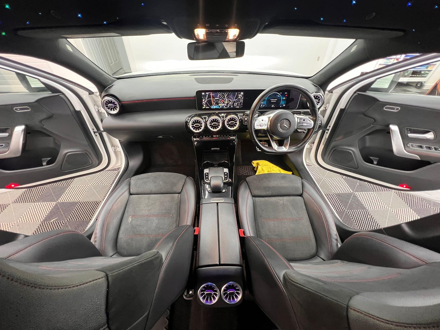 Used Mercedes-Benz A-Class 2018 for sale - 76645670: Photo 10