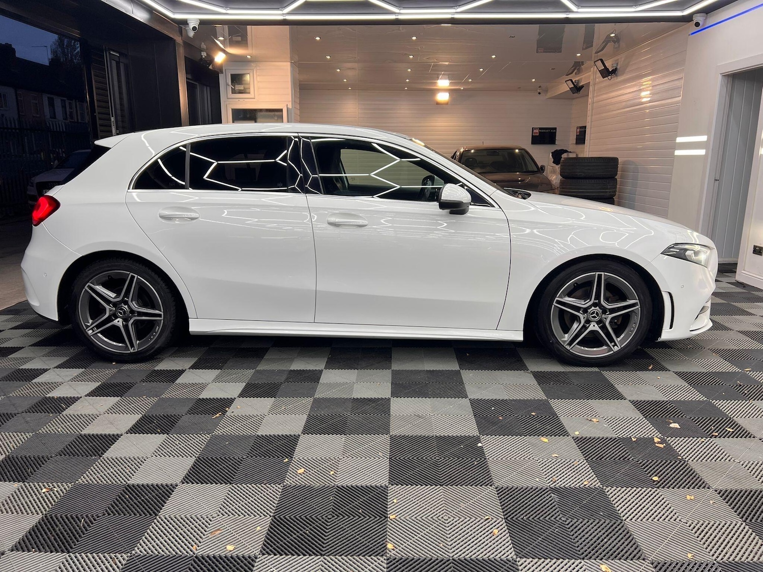 Used Mercedes-Benz A-Class 2018 for sale - 76645670: Photo 8