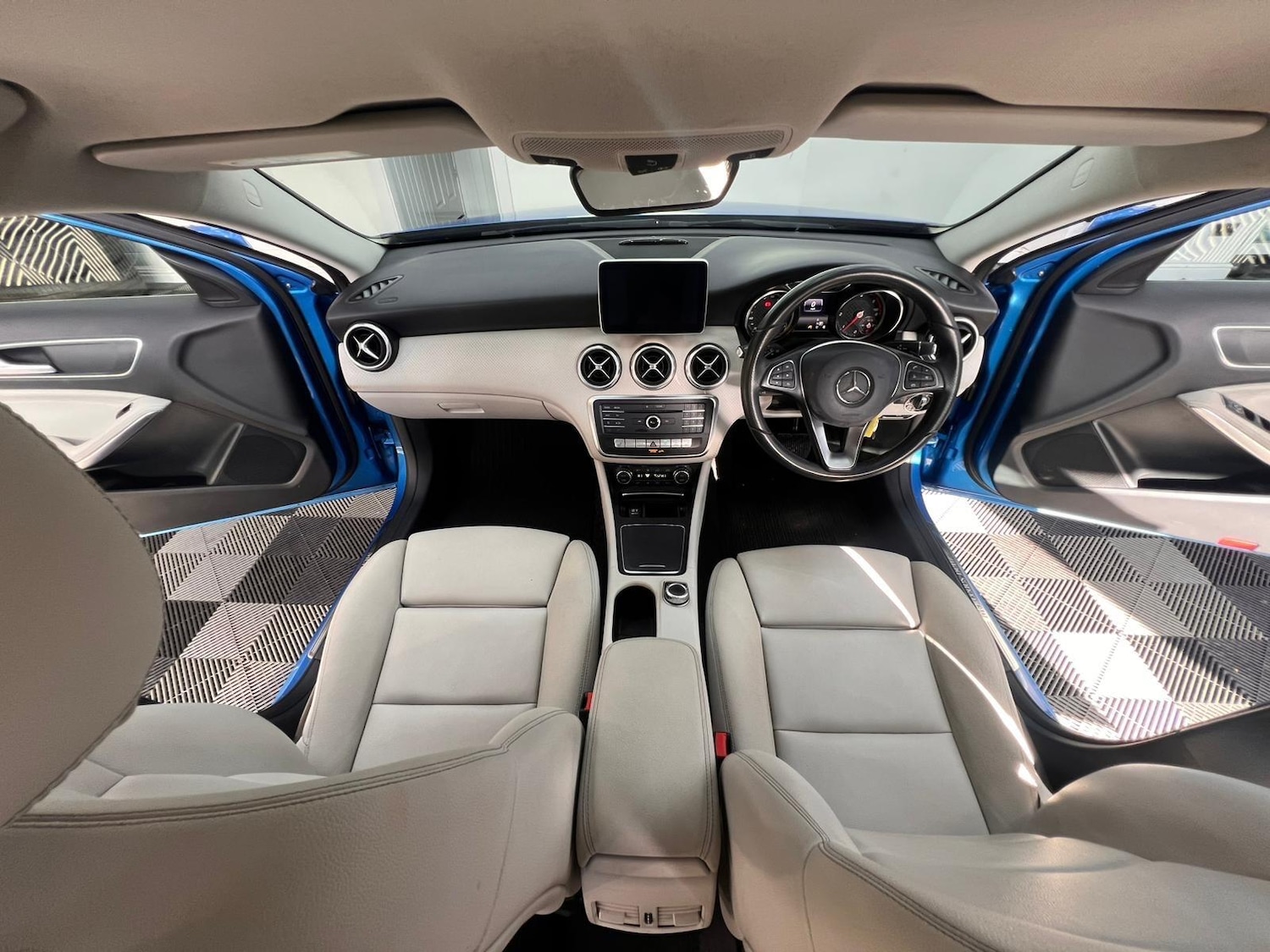 Used Mercedes-Benz A-Class 2016 for sale - 76457108: Photo 14