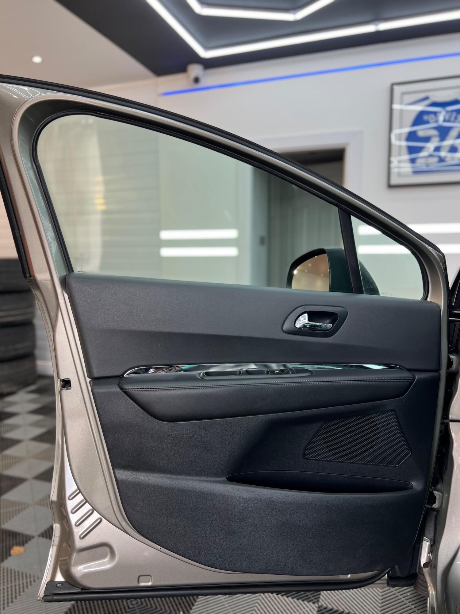 Used Peugeot 3008 2016 for sale - 76388571: Photo 17