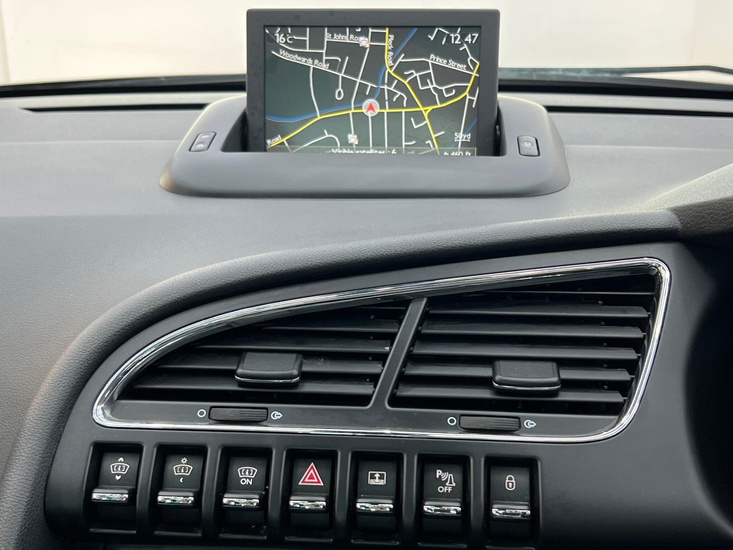 Used Peugeot 3008 2016 for sale - 76388571: Photo 24