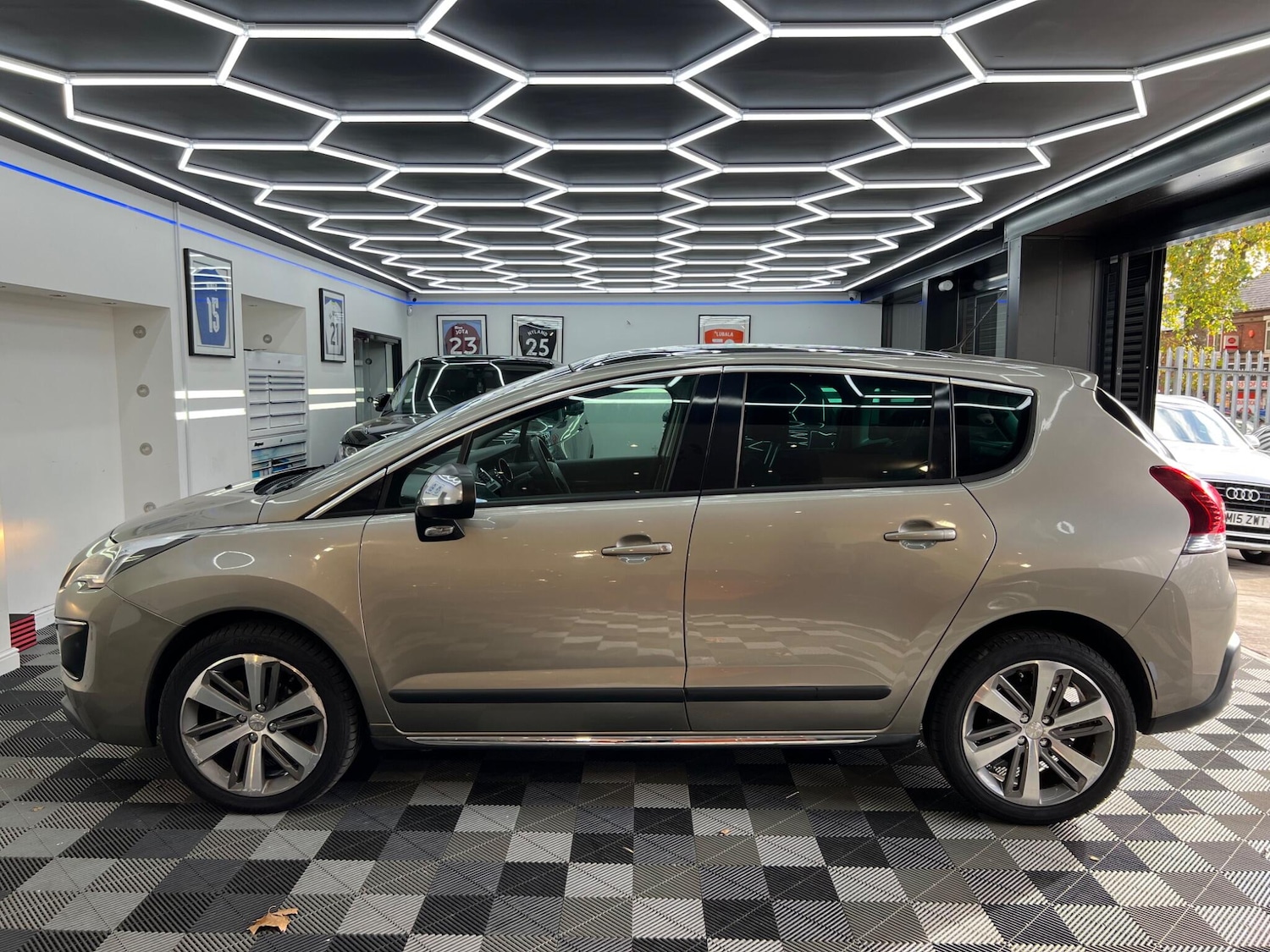 Used Peugeot 3008 2016 for sale - 76388571: Photo 6