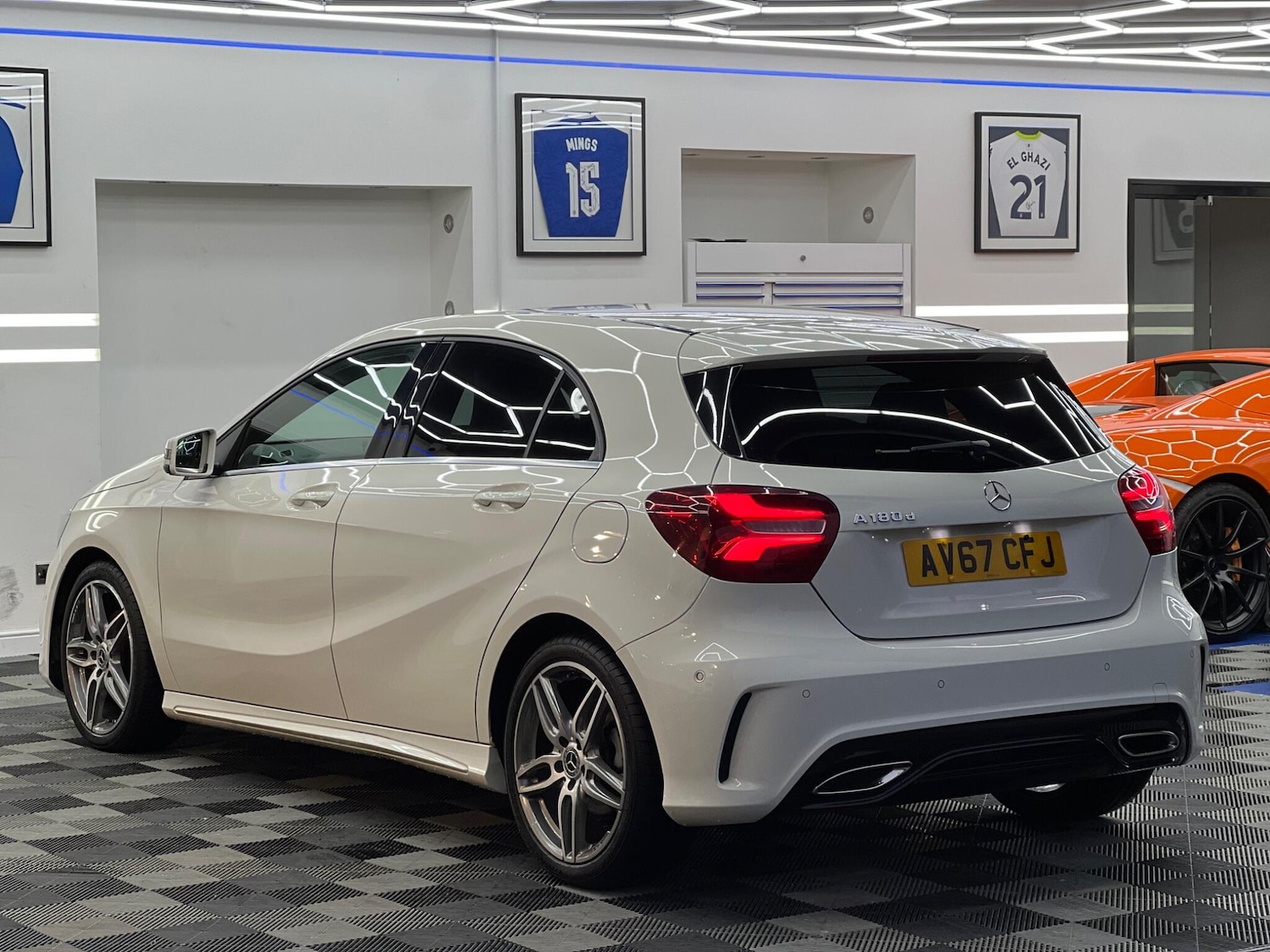 Used Mercedes-Benz A-Class 2017 for sale - 76612874: Photo 4