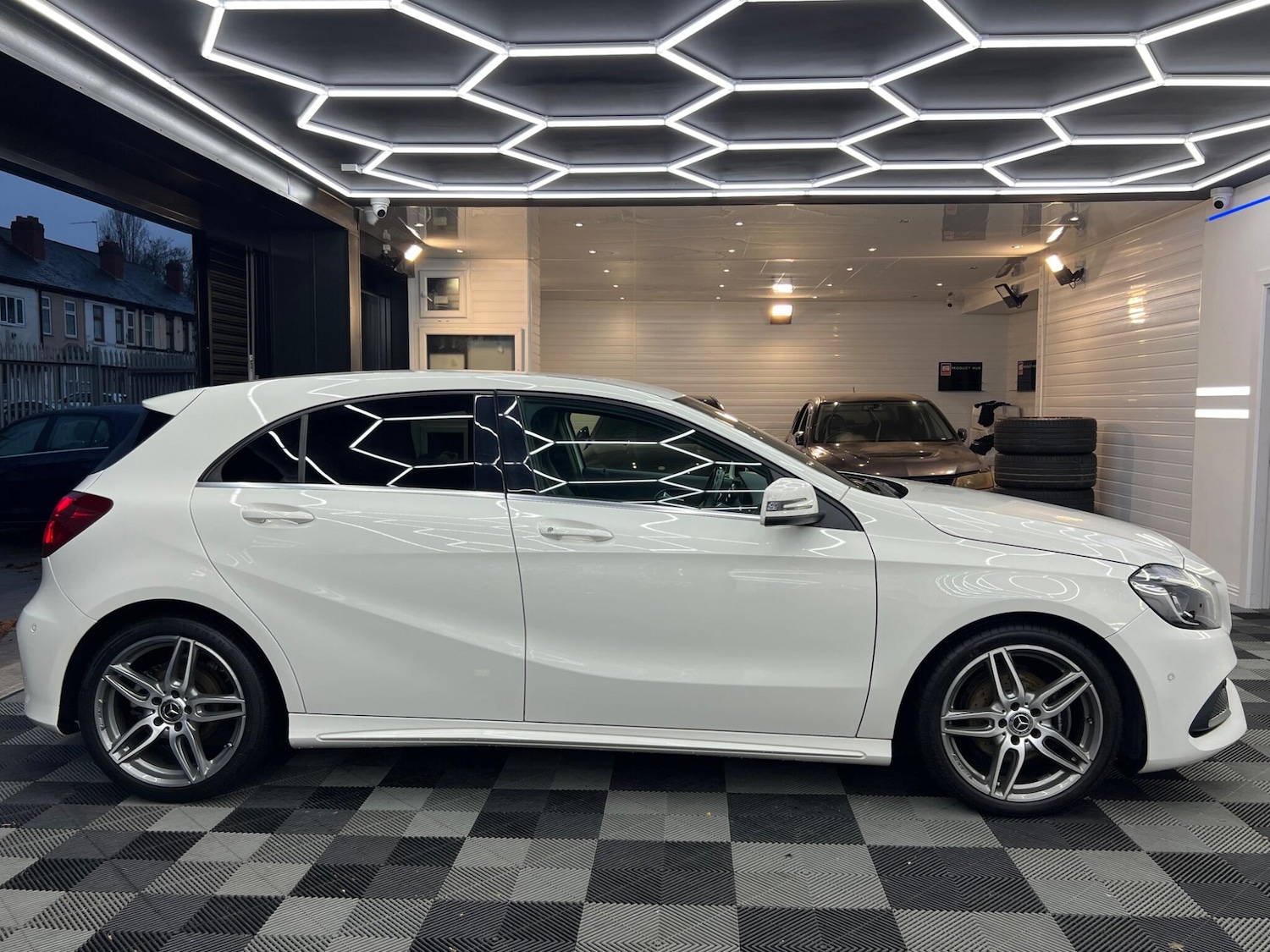 Used Mercedes-Benz A-Class 2017 for sale - 76612874: Photo 7