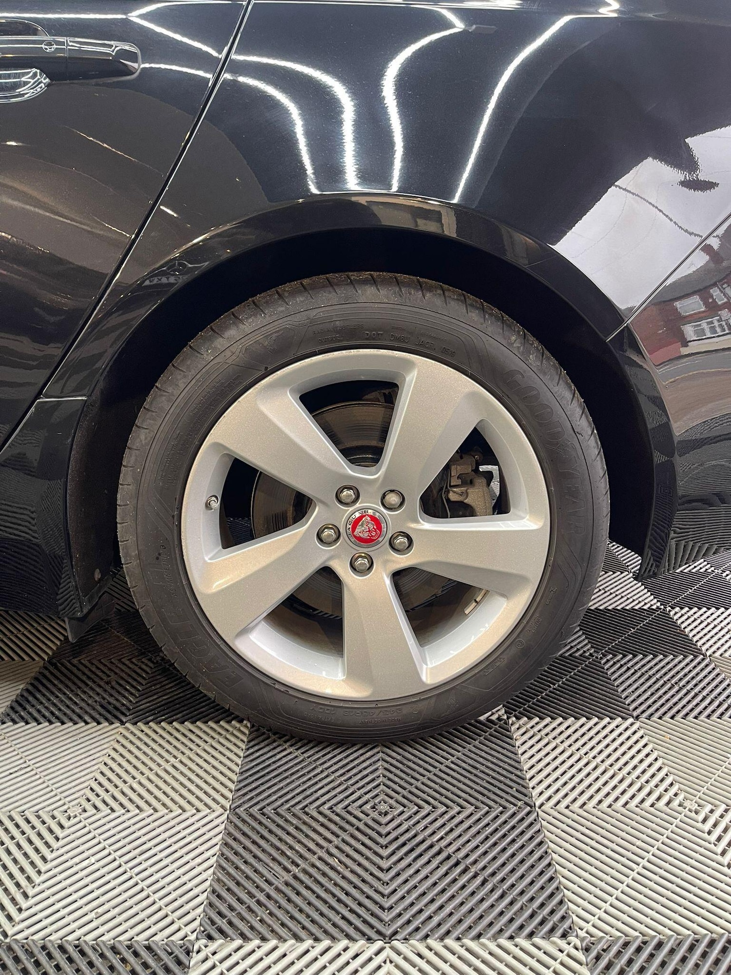 Used Jaguar XF 2019 for sale - 76612892: Photo 20