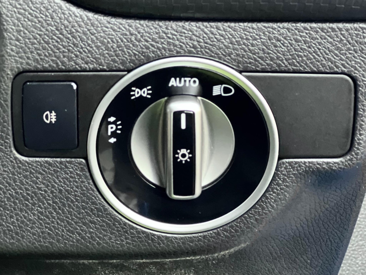 Used Mercedes-Benz A-Class 2014 for sale - 76371715: Photo 14
