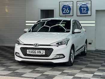 Used Hyundai i20 2017 for sale - 79425770: Photo