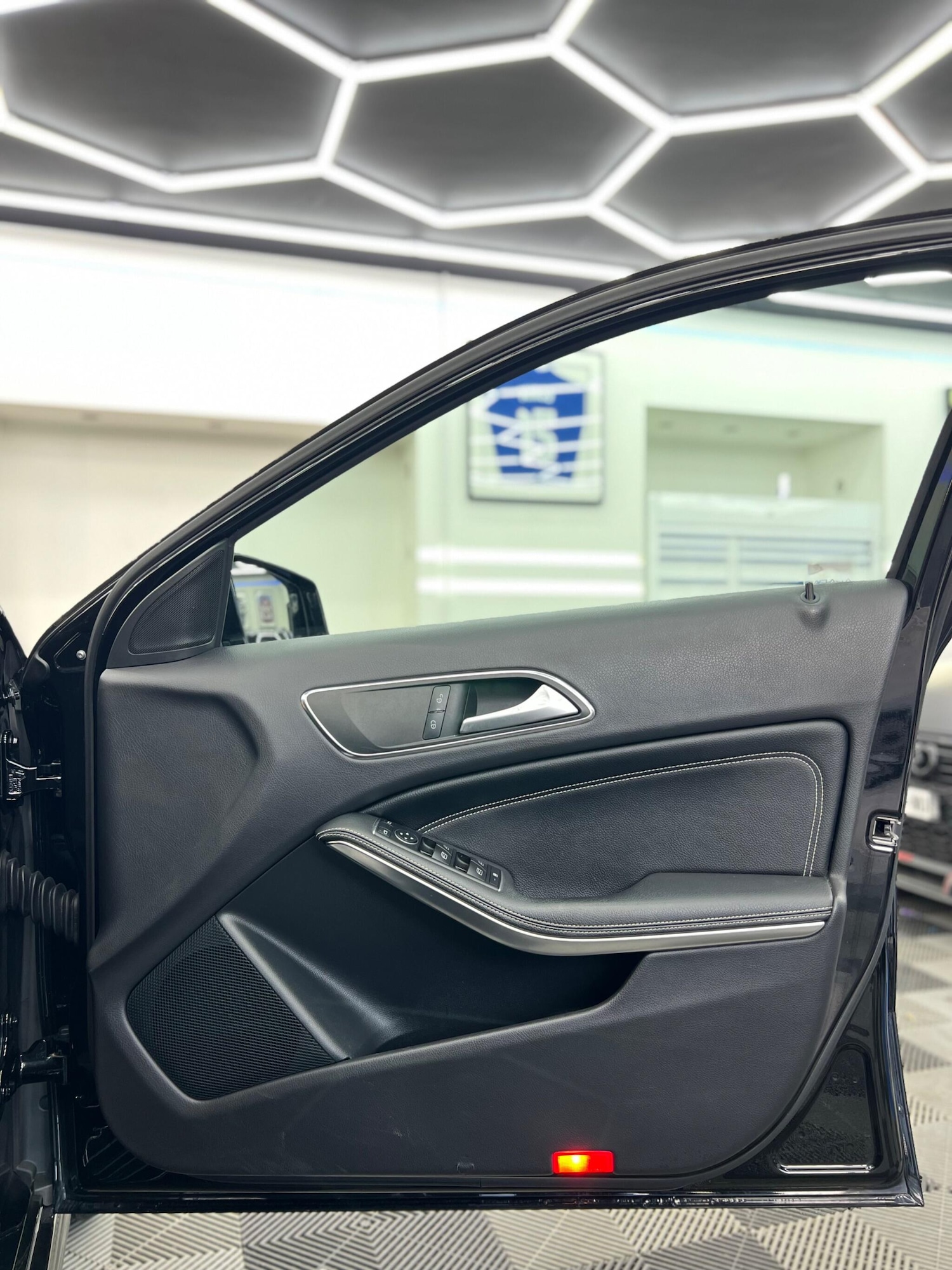 Used Mercedes-Benz A-Class 2017 for sale - 75949791: Photo 15