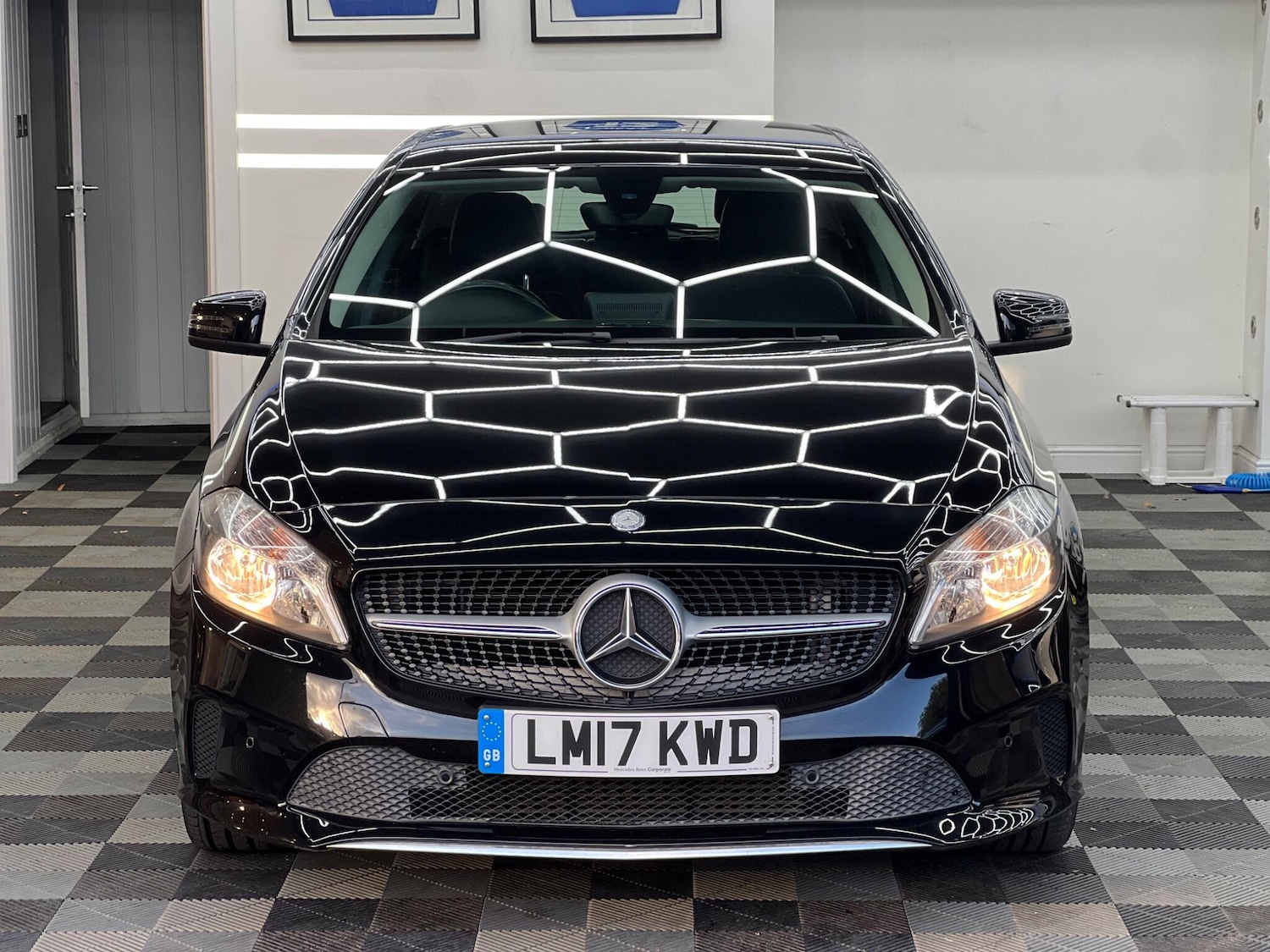 Used Mercedes-Benz A-Class 2017 for sale - 75949791: Photo 2