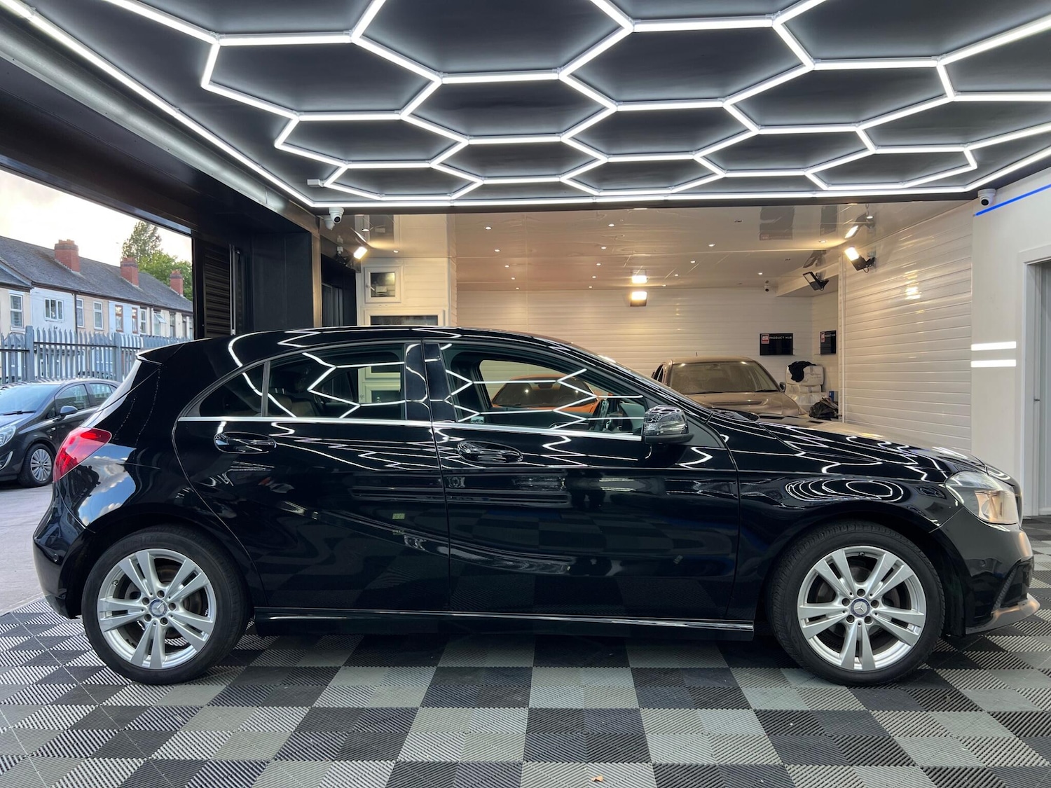 Used Mercedes-Benz A-Class 2017 for sale - 75949791: Photo 7