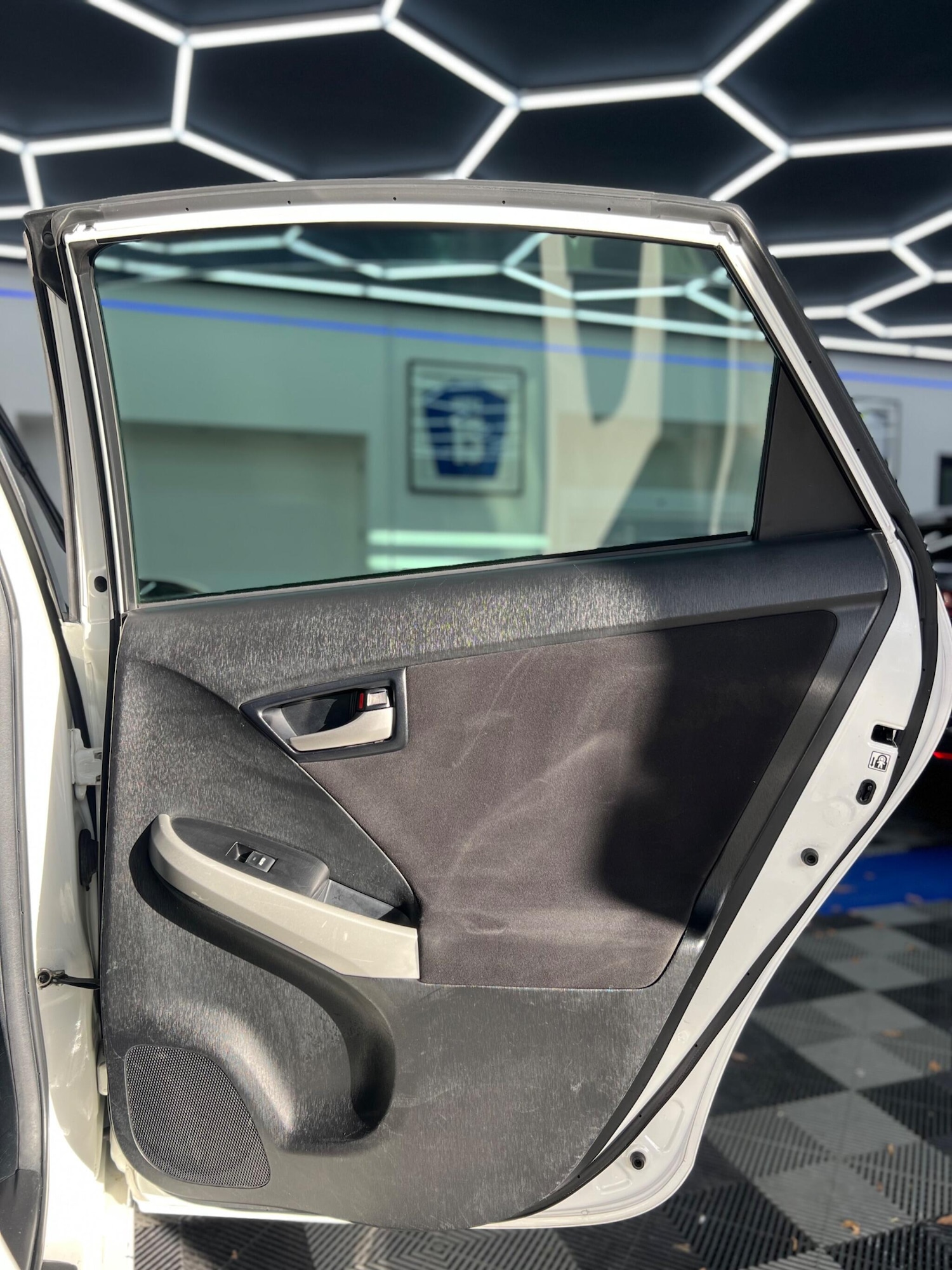 Used Toyota Prius 2019 for sale - 76781871: Photo 15