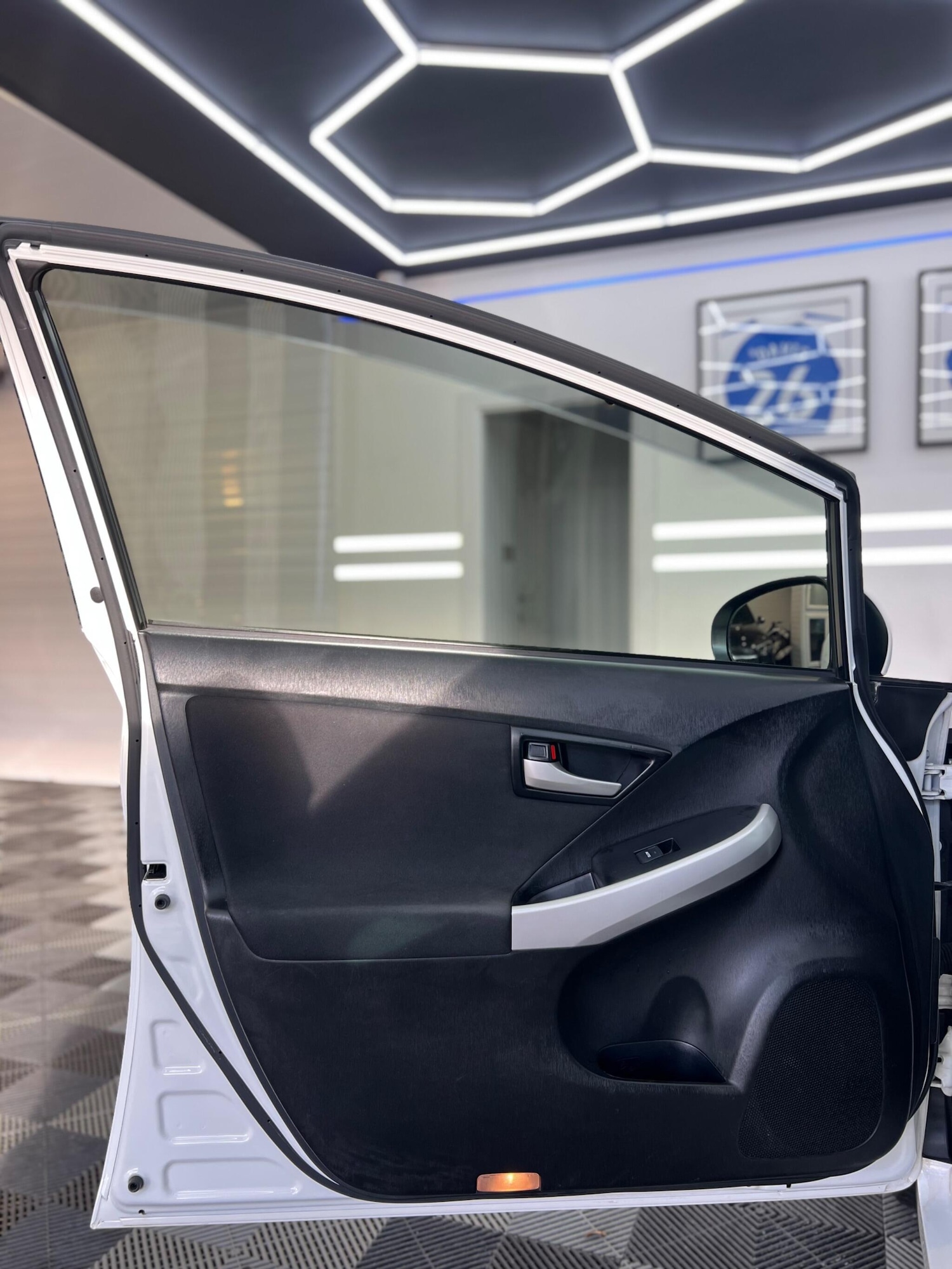 Used Toyota Prius 2019 for sale - 76781871: Photo 17