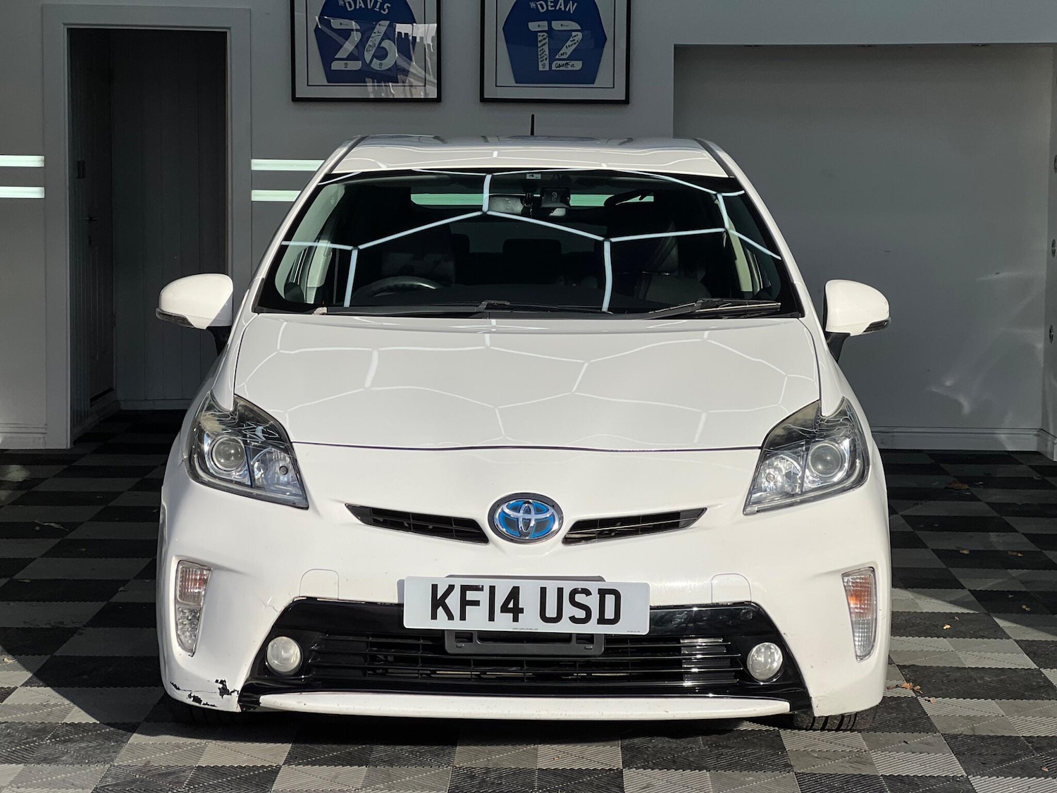 Used Toyota Prius 2019 for sale - 76781871: Photo 2