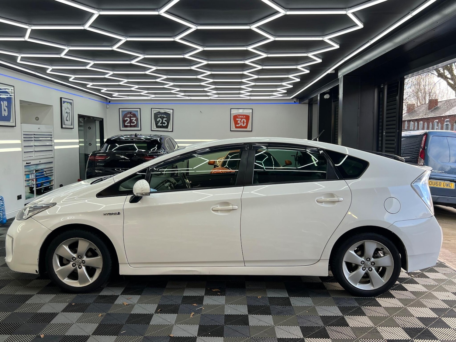 Used Toyota Prius 2019 for sale - 76781871: Photo 5