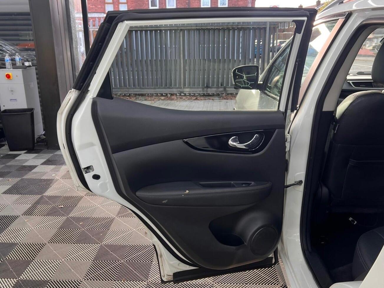 Used Nissan Qashqai 2016 for sale - 76613099: Photo 13