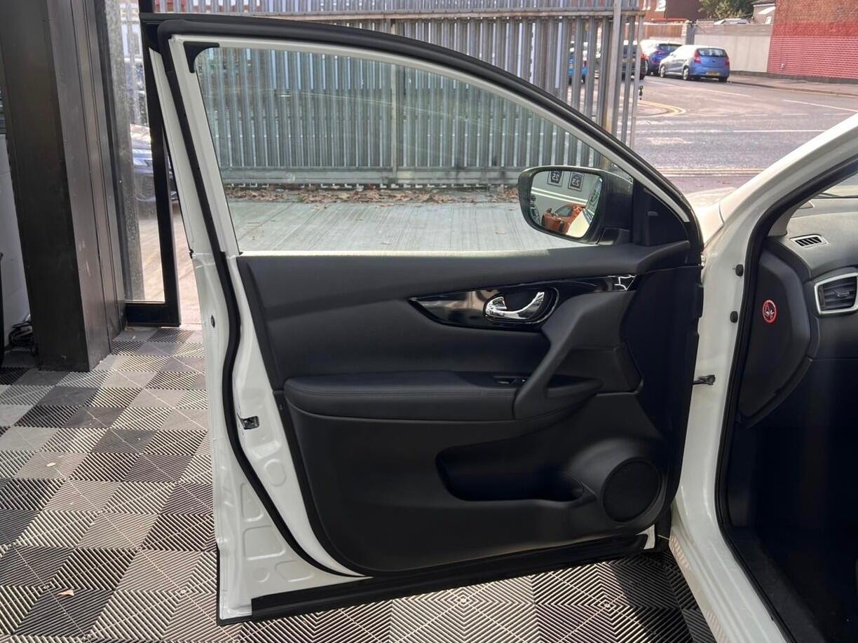 Used Nissan Qashqai 2016 for sale - 76613099: Photo 14