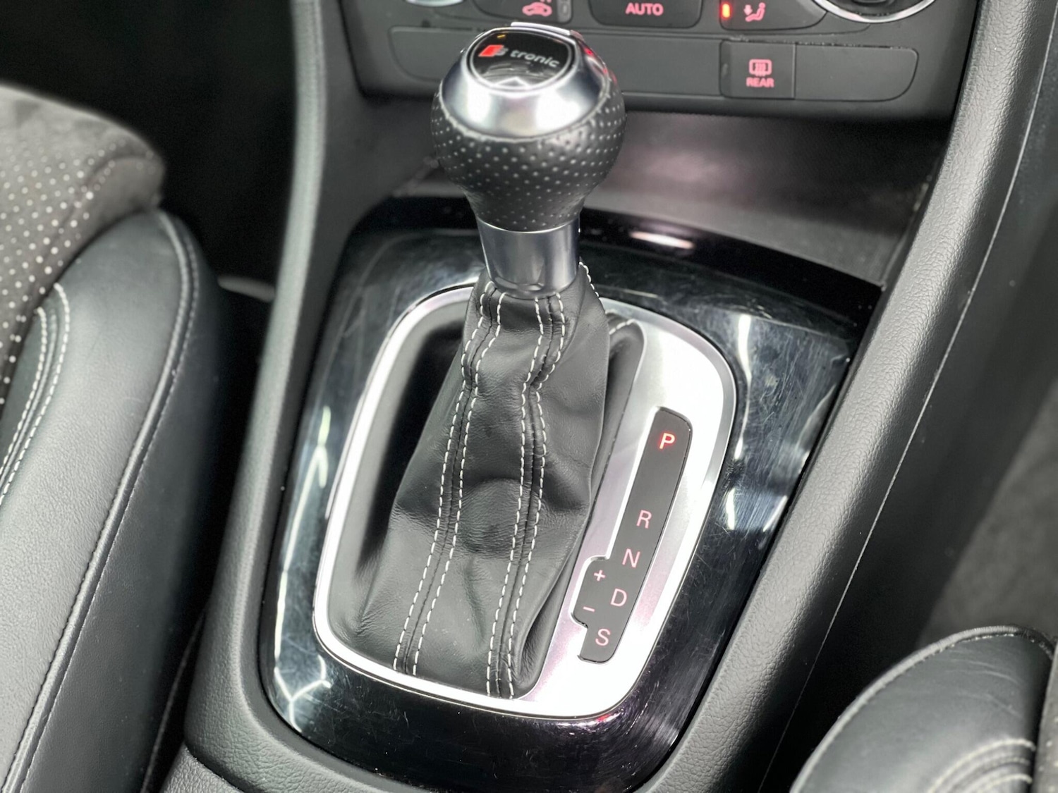 Used Audi Q3 2017 for sale - 76597355: Photo 10