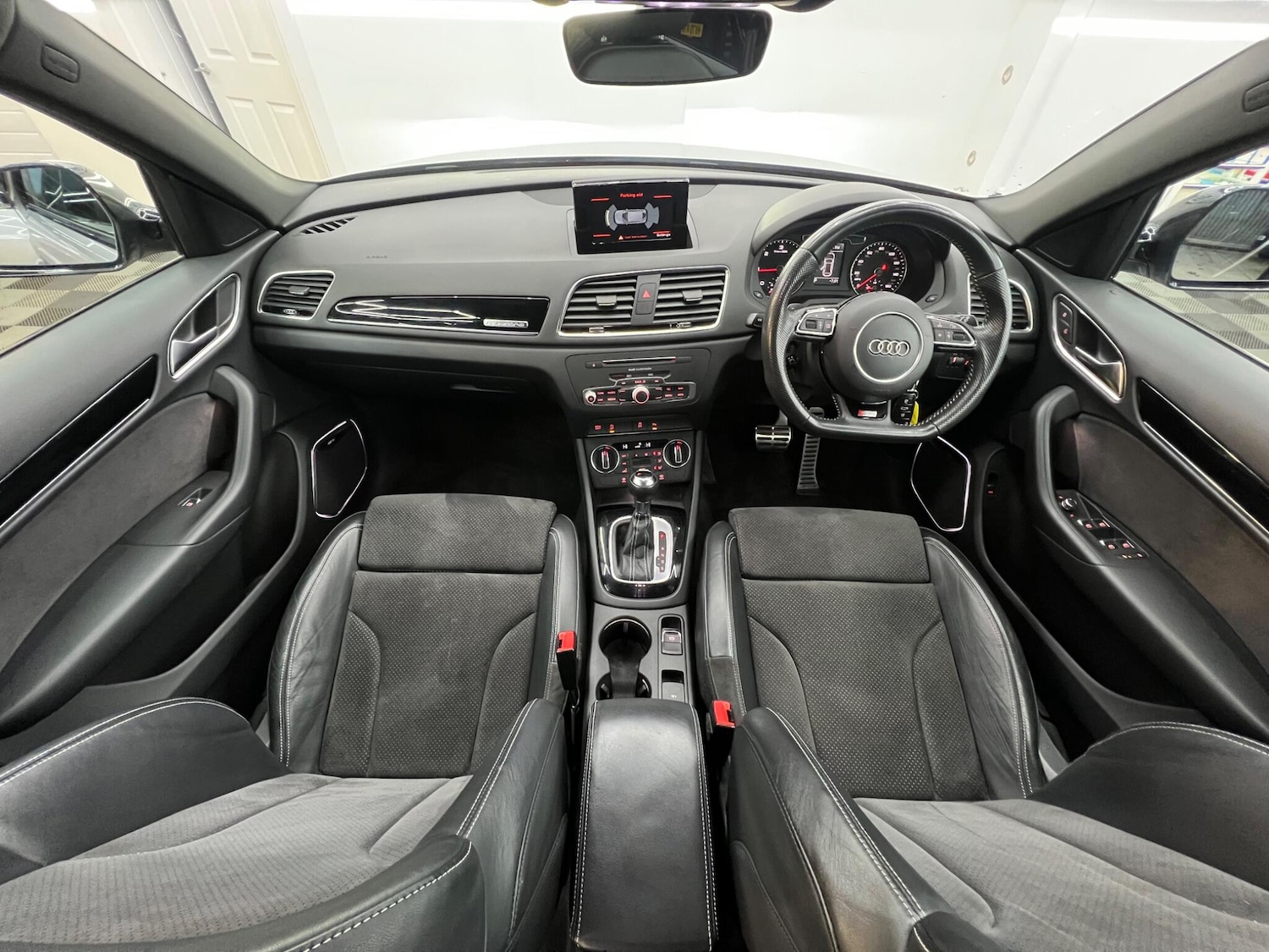 Used Audi Q3 2017 for sale - 76597355: Photo 12