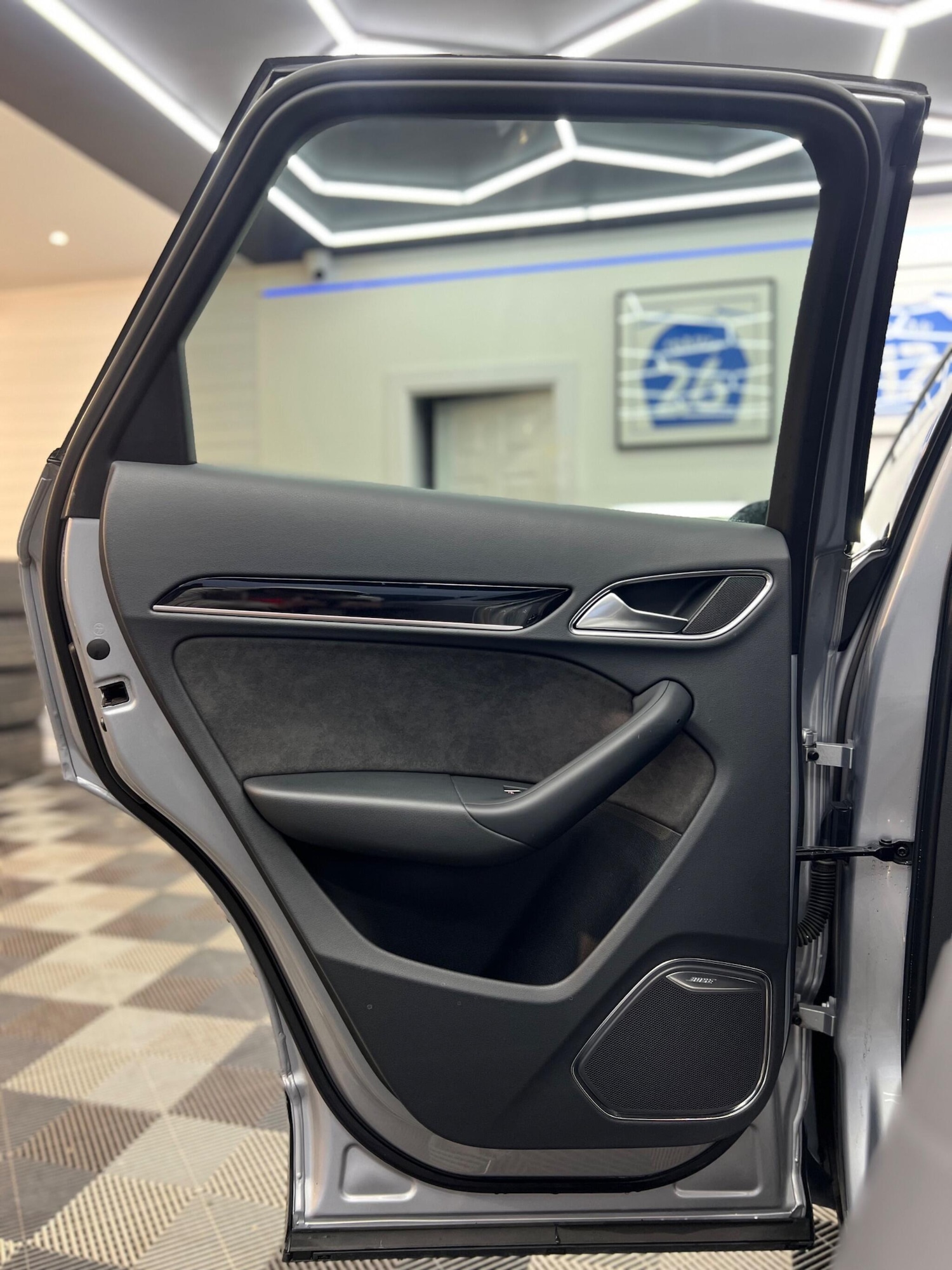 Used Audi Q3 2017 for sale - 76597355: Photo 20