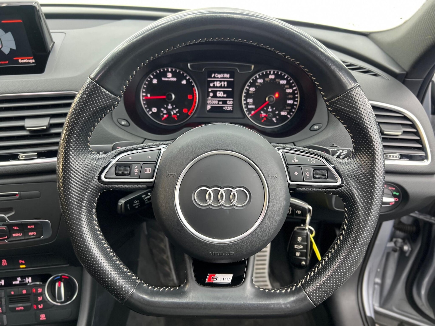 Used Audi Q3 2017 for sale - 76597355: Photo 30