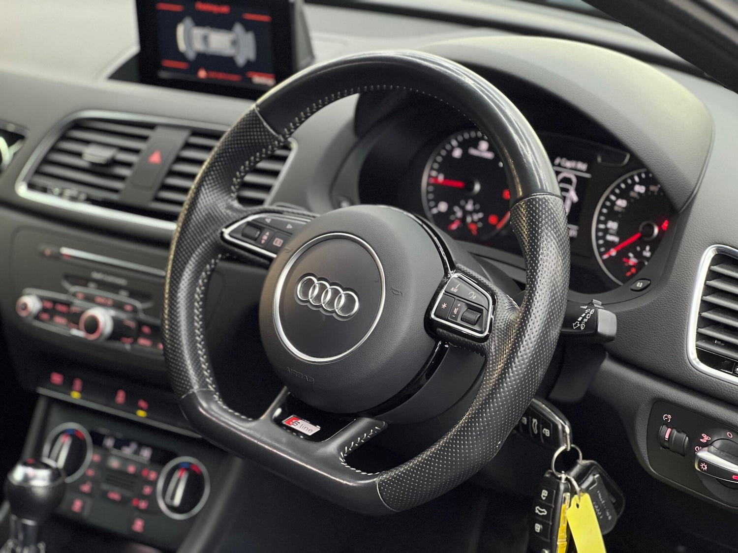 Used Audi Q3 2017 for sale - 76597355: Photo 32