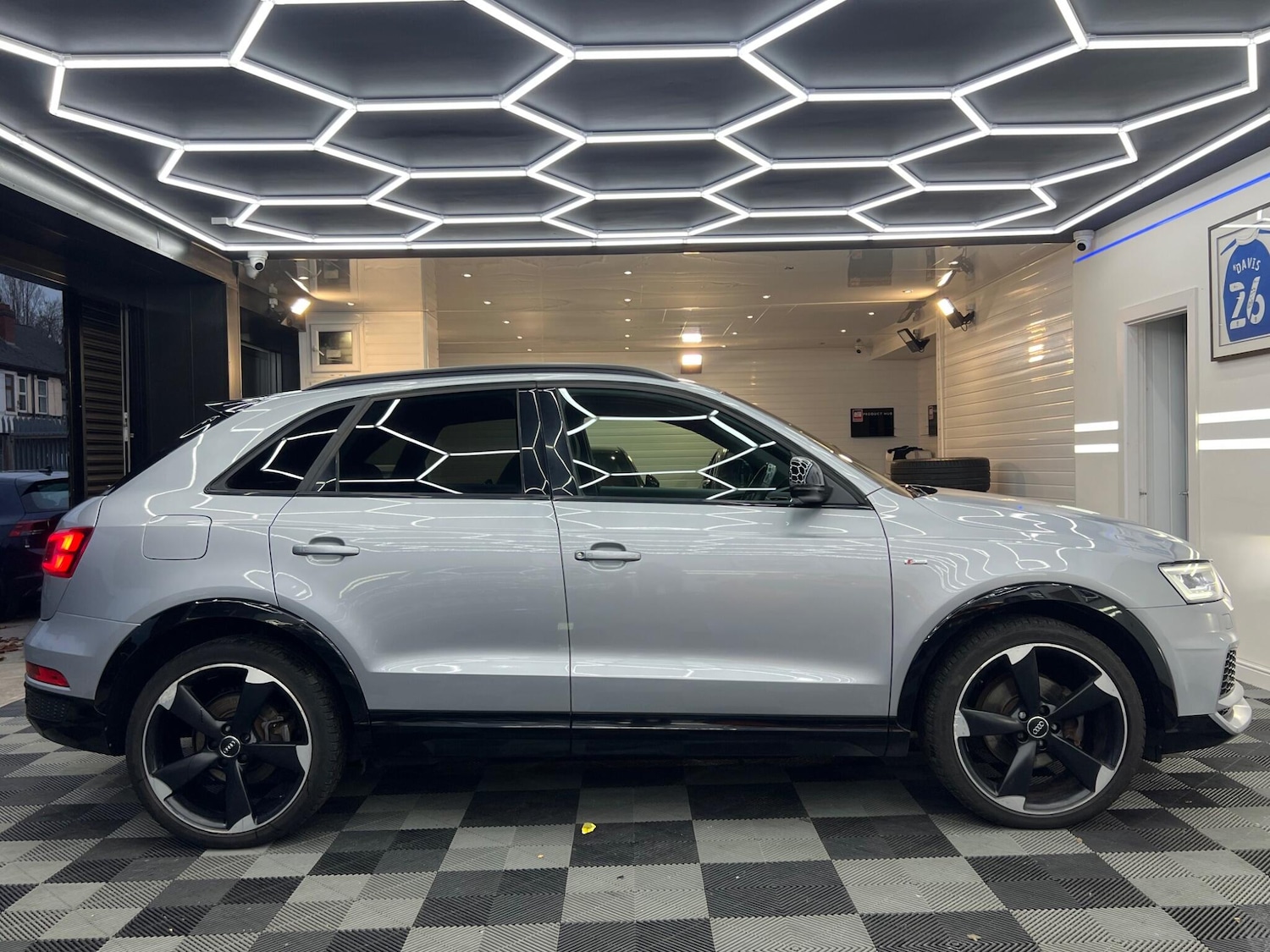 Used Audi Q3 2017 for sale - 76597355: Photo 8