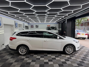 Used Ford Focus 2017 for sale - 79441214: Photo