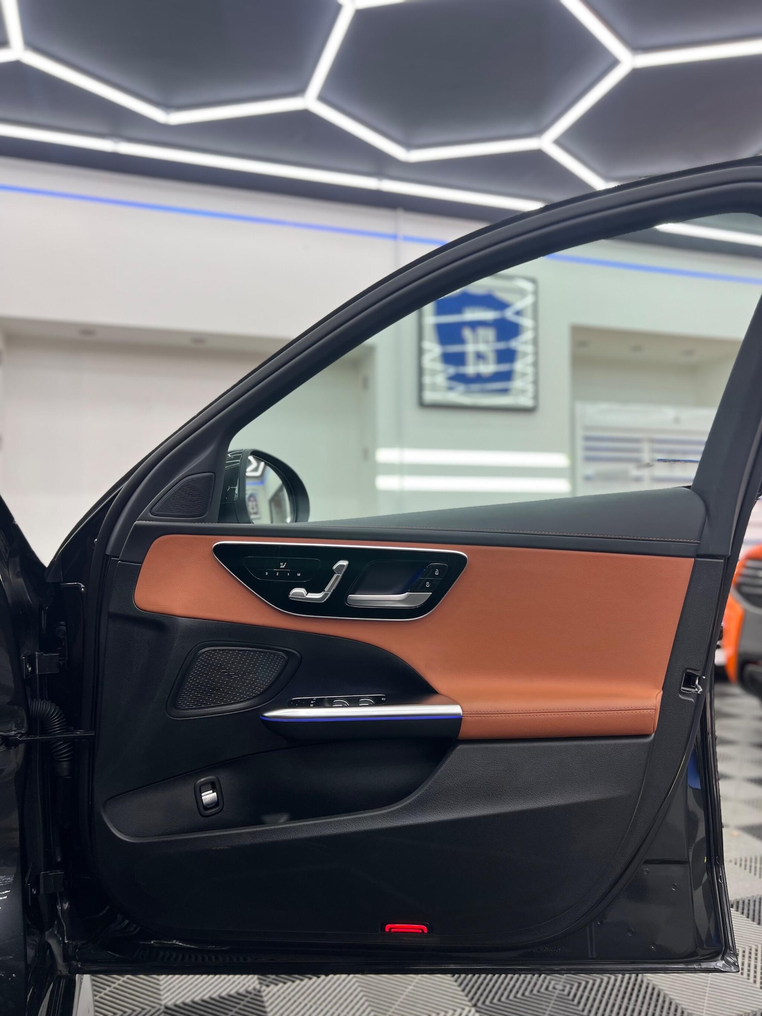 Used Mercedes-Benz C Class 2025 for sale - 76715216: Photo 24