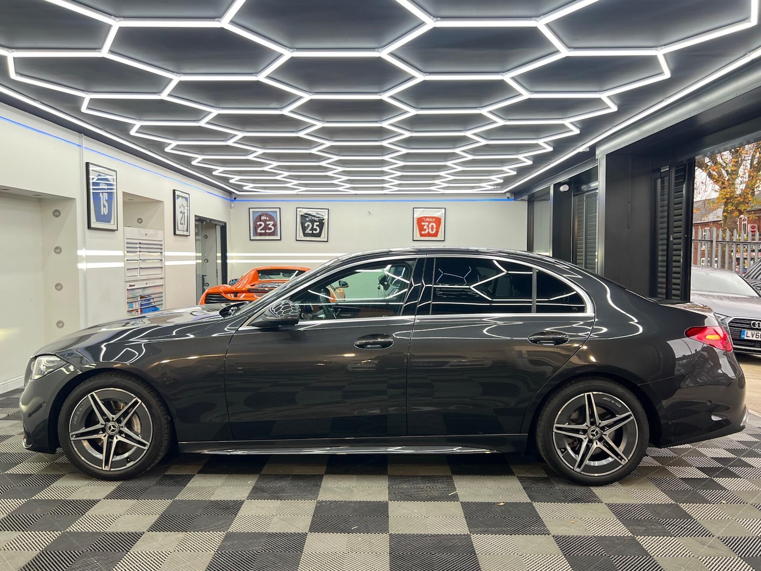 Used Mercedes-Benz C Class 2025 for sale - 76715216: Photo 5