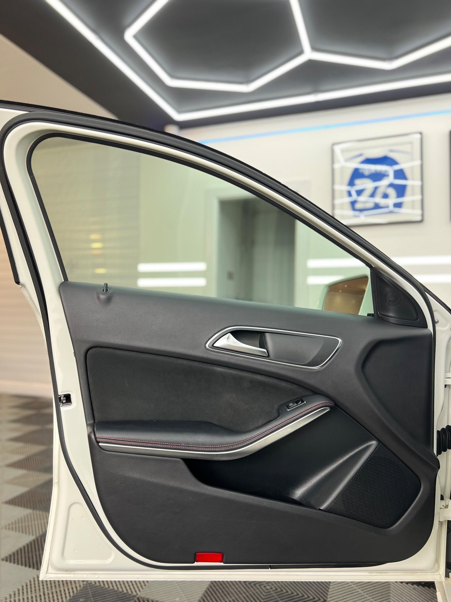 Used Mercedes-Benz A-Class 2017 for sale - 76228071: Photo 16