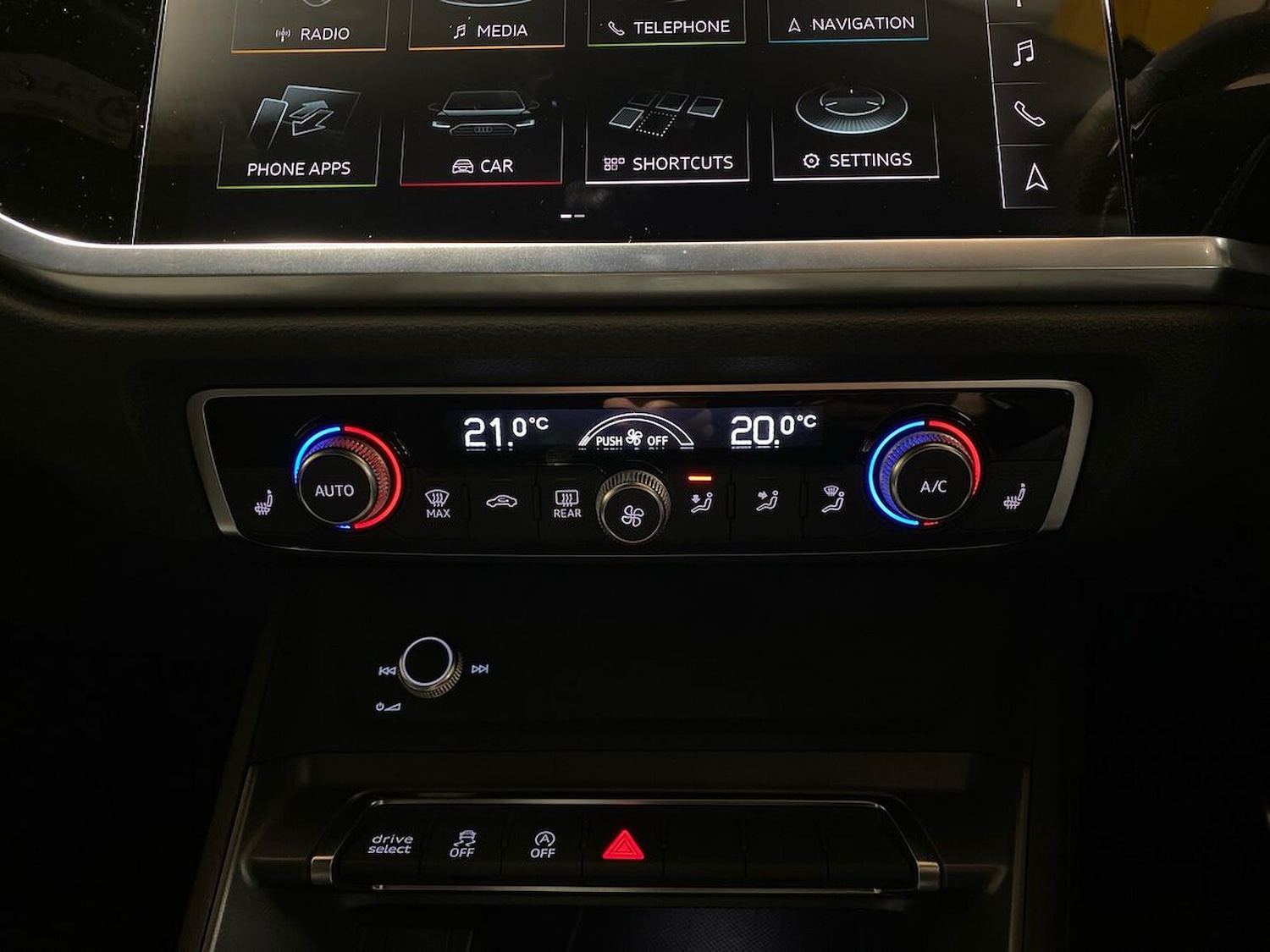 Used Audi Q3 2019 for sale - 77639277: Photo 12