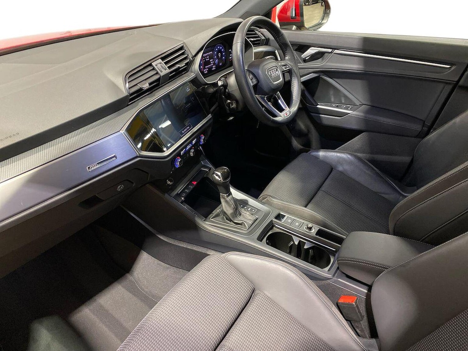 Used Audi Q3 2019 for sale - 77639277: Photo 7