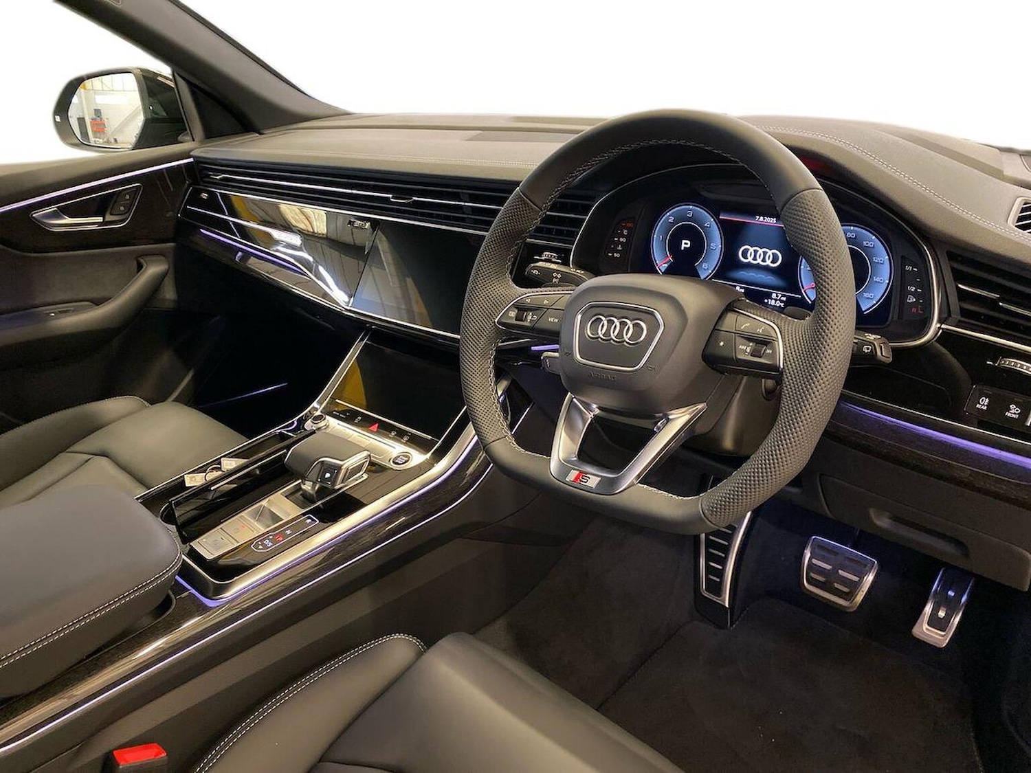 Used Audi Q8 2025 for sale - 76444715: Photo 15