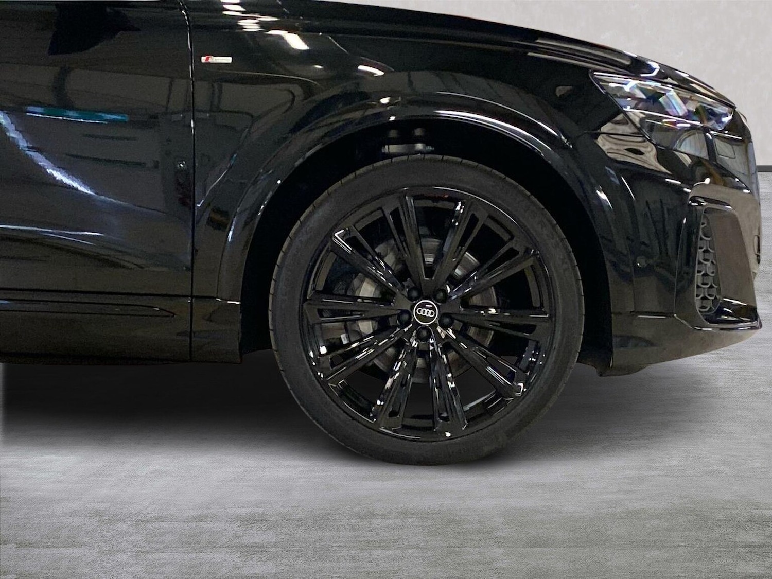 Used Audi Q8 2025 for sale - 76444715: Photo 6