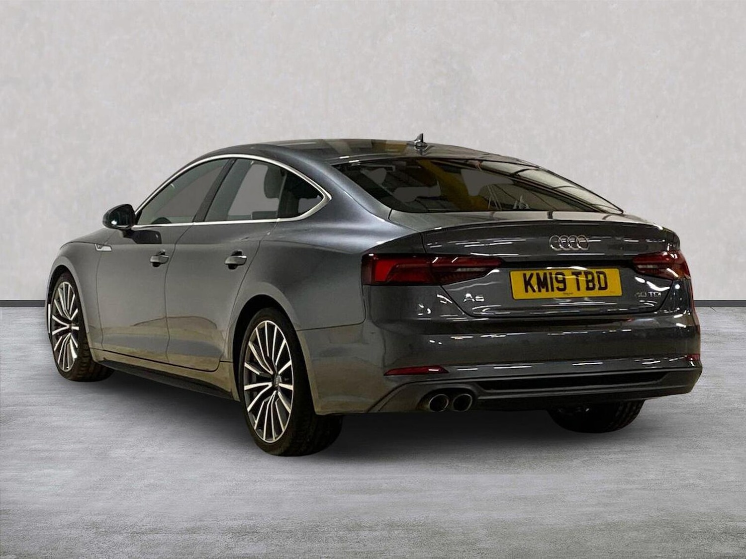 Used Audi A5 2019 for sale - 76979919: Photo 2