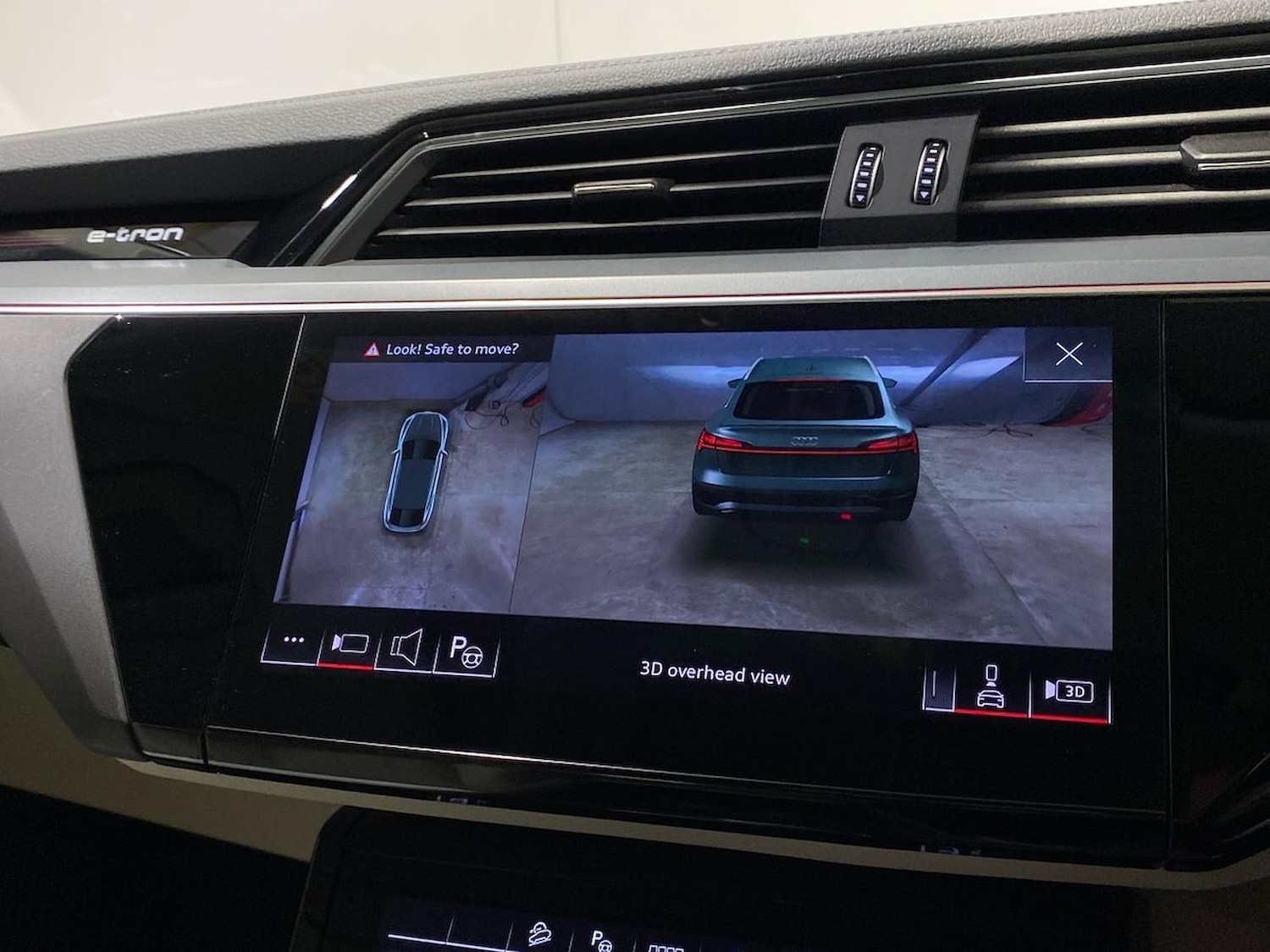 Used Audi Q8 2024 for sale - 78191634: Photo 25